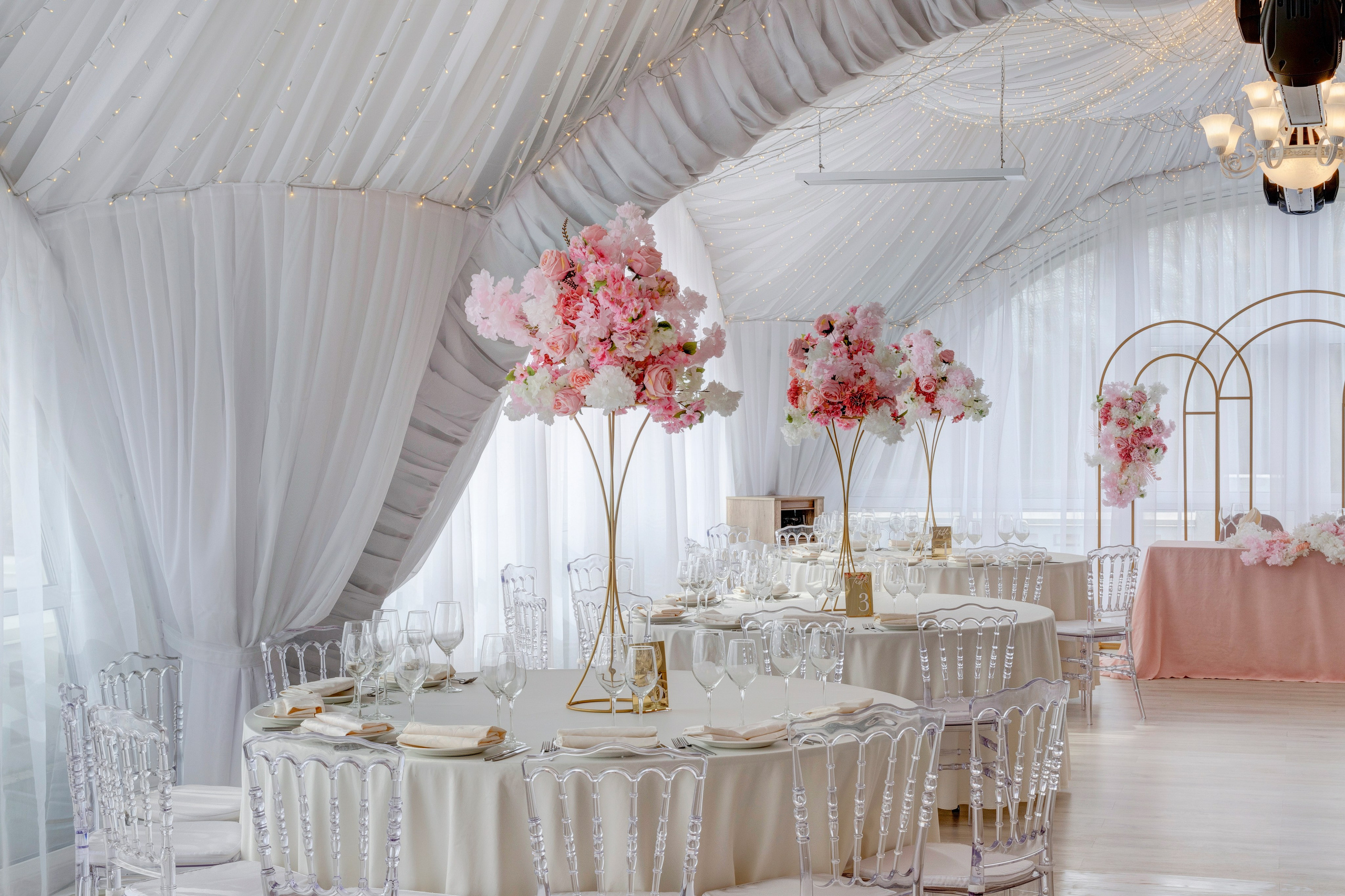 Площадка № 2-22. Свадебный организатор Москва