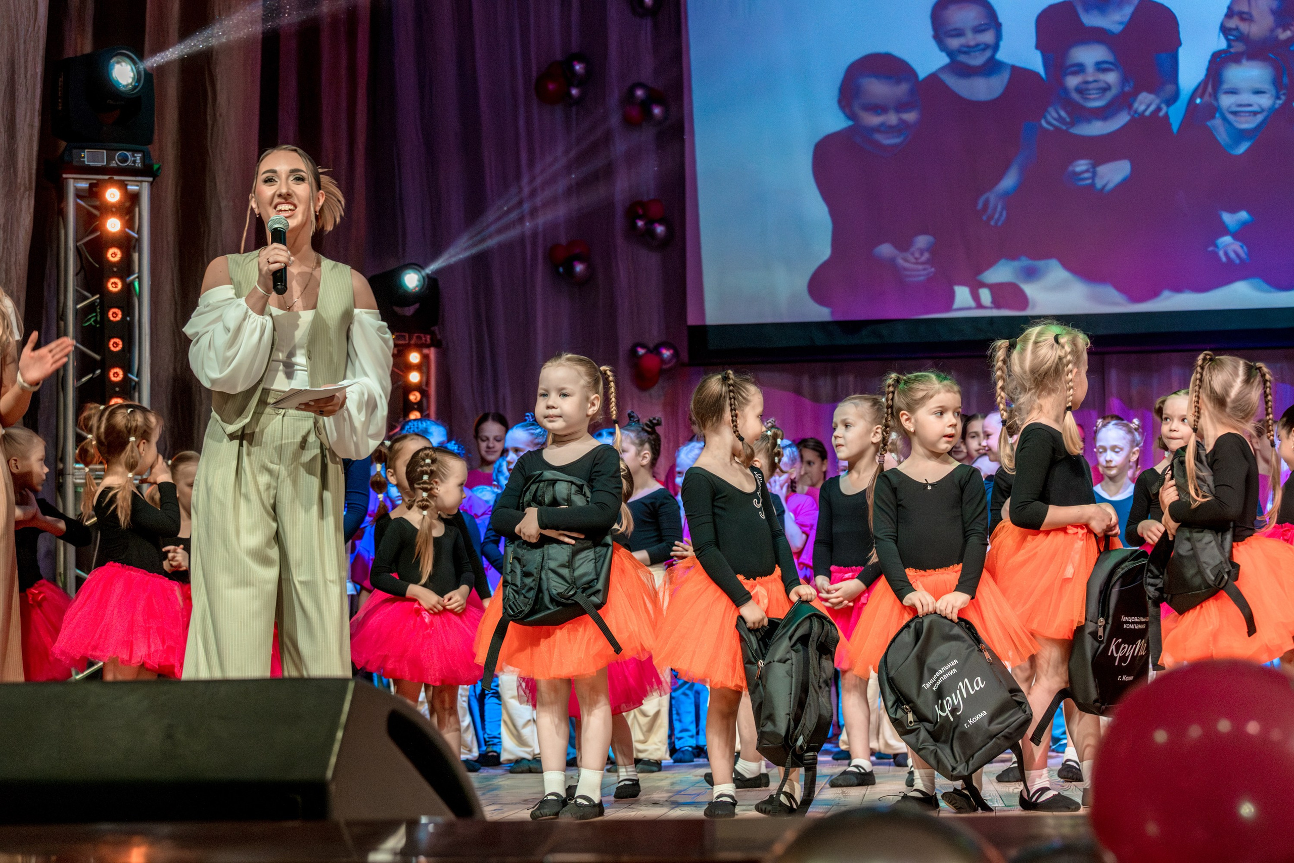 Репортажная фотосъемка мероприятия. Фотокниги и выпускные альбомы в Иваново