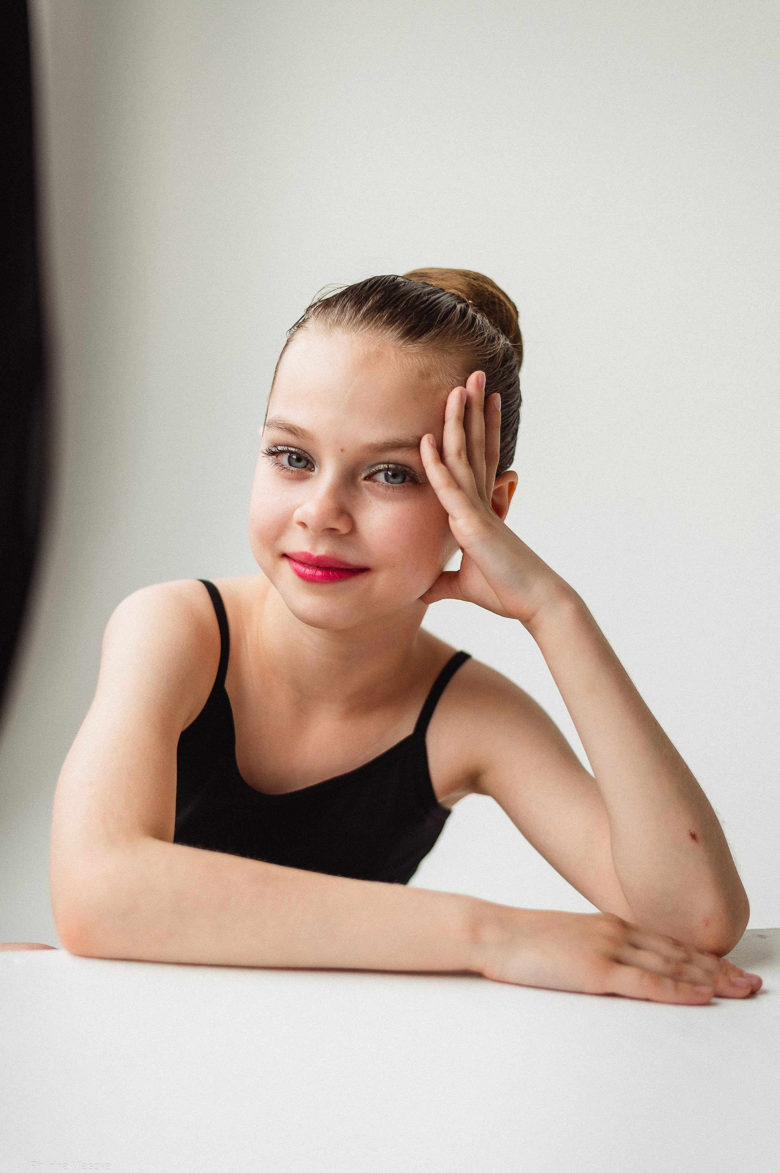 Девичий портрет маленькие артисты (дети 4-8 лет). Спортивный и портретный фотограф