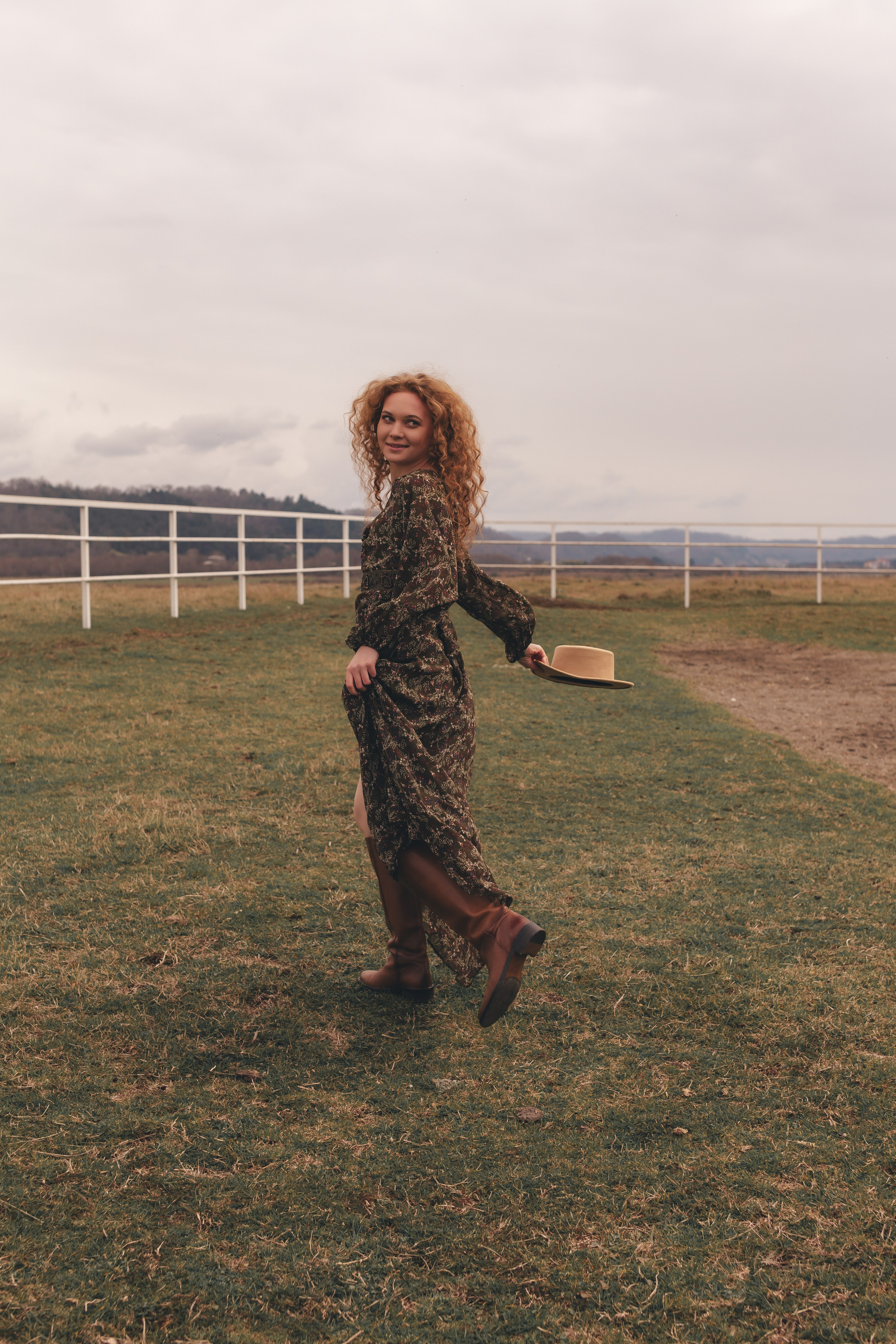 Фотосессия с лошадью. Семейный и художественный фотограф в Тюмени Юлия Логинова