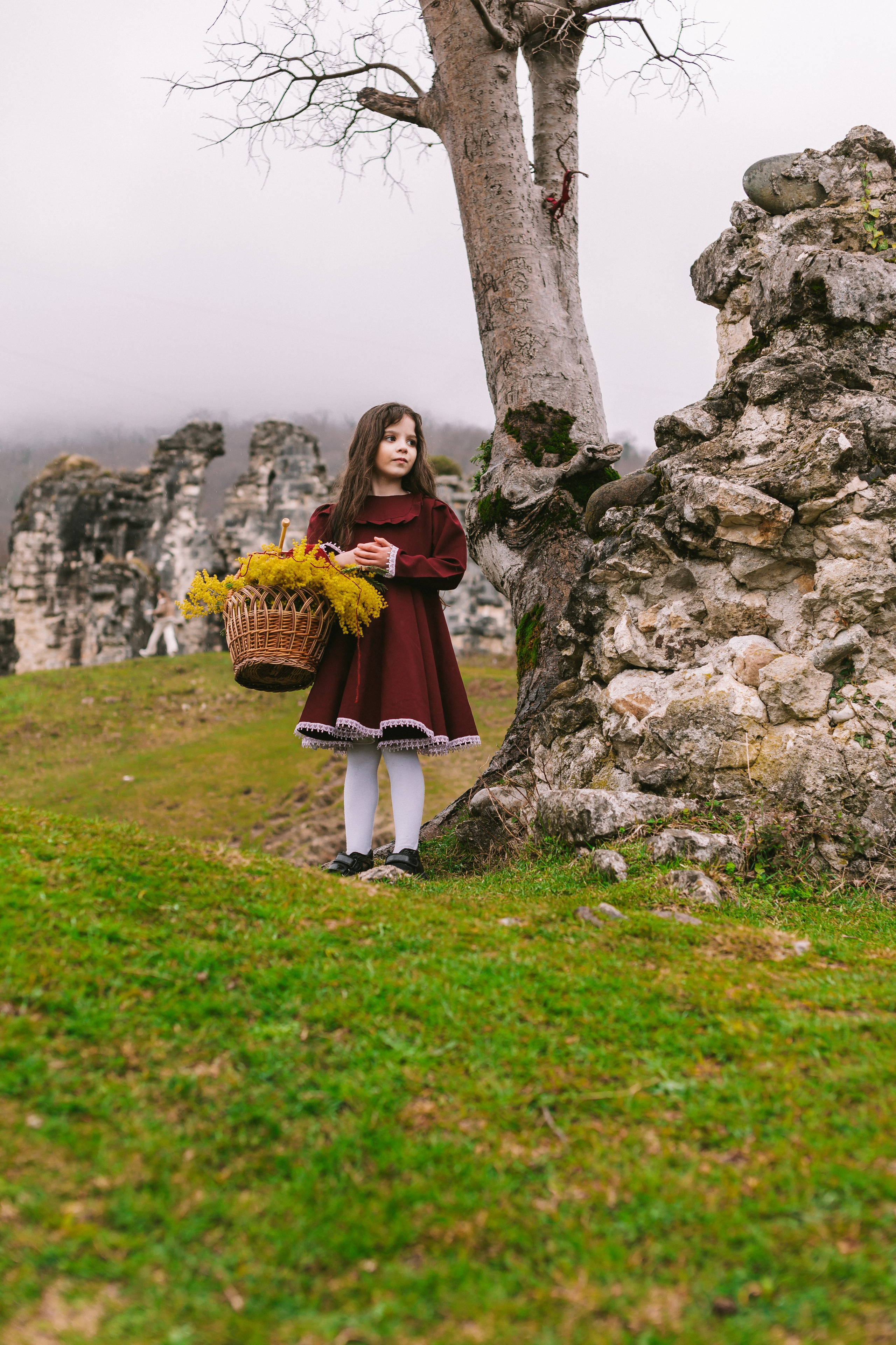 Девочка в горах. Семейный и художественный фотограф в Тюмени Юлия Логинова