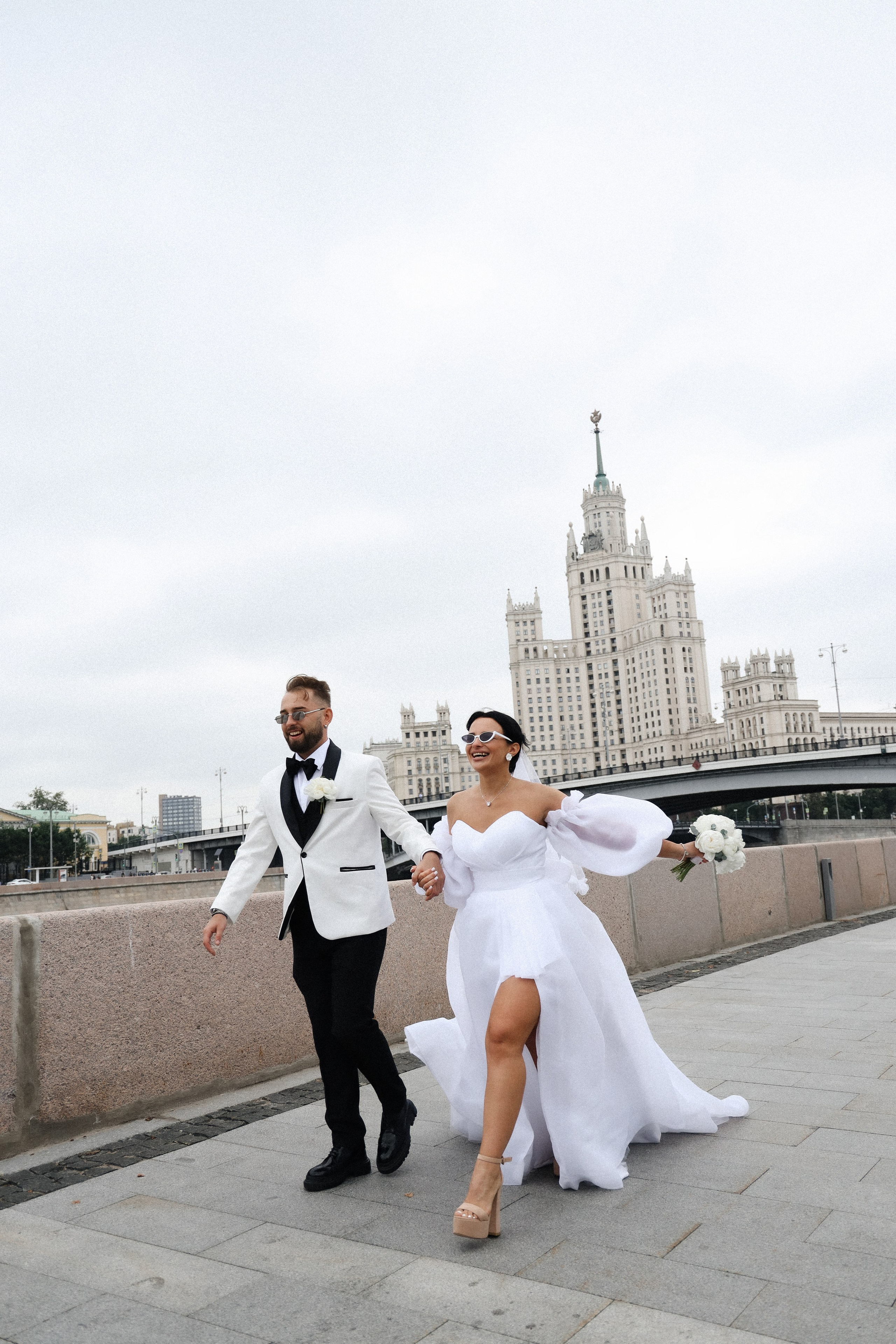 Т. + А. Роспись в Сити, прогулка по набережным Москвы. Семейный и lovestory фотограф в Москве Светлана Коняхина