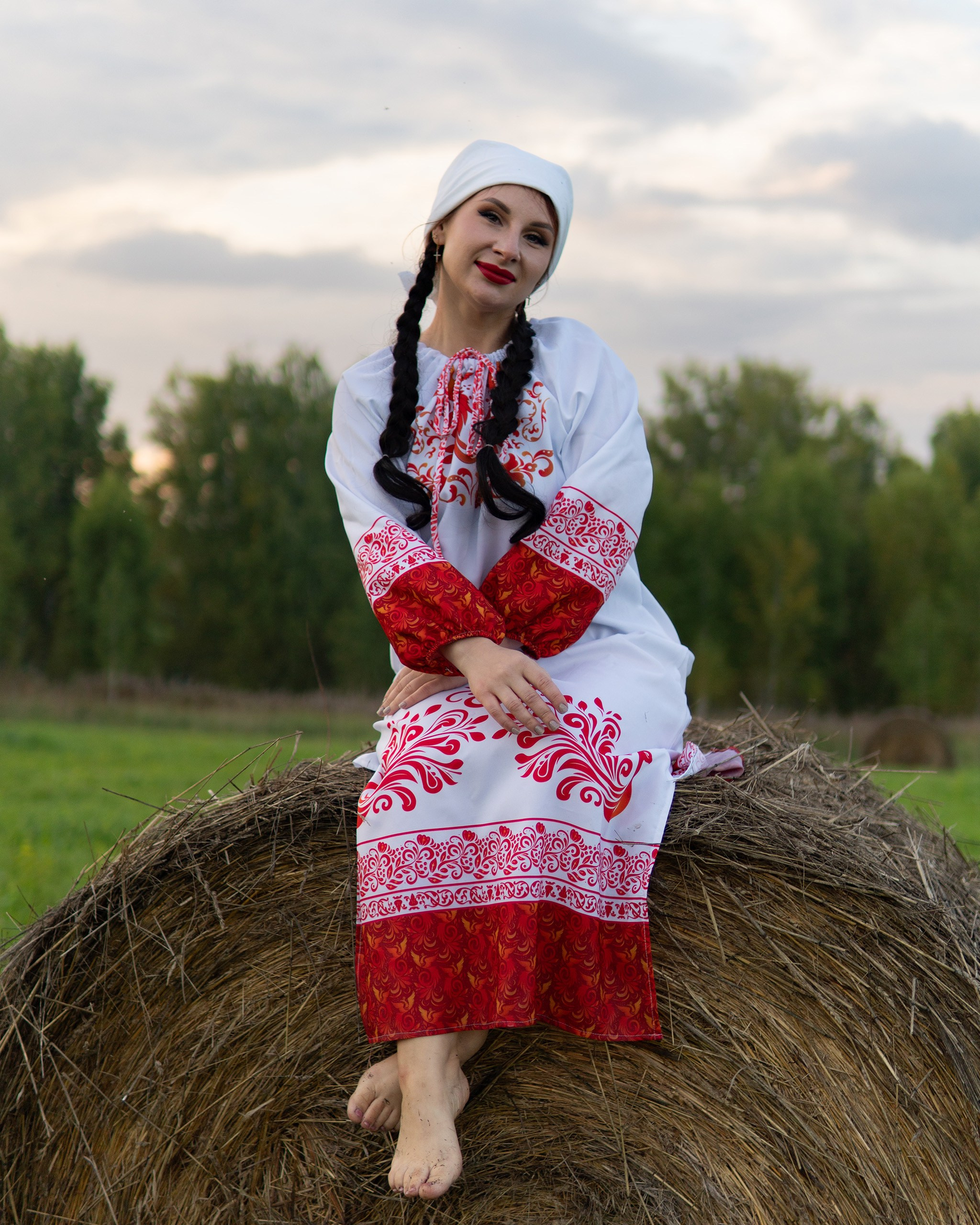 Тематическая \ Творческая \ Фотосъёмка в славянском наряде: Татьяна — гармония традиций и природы. Hannanovmoments
