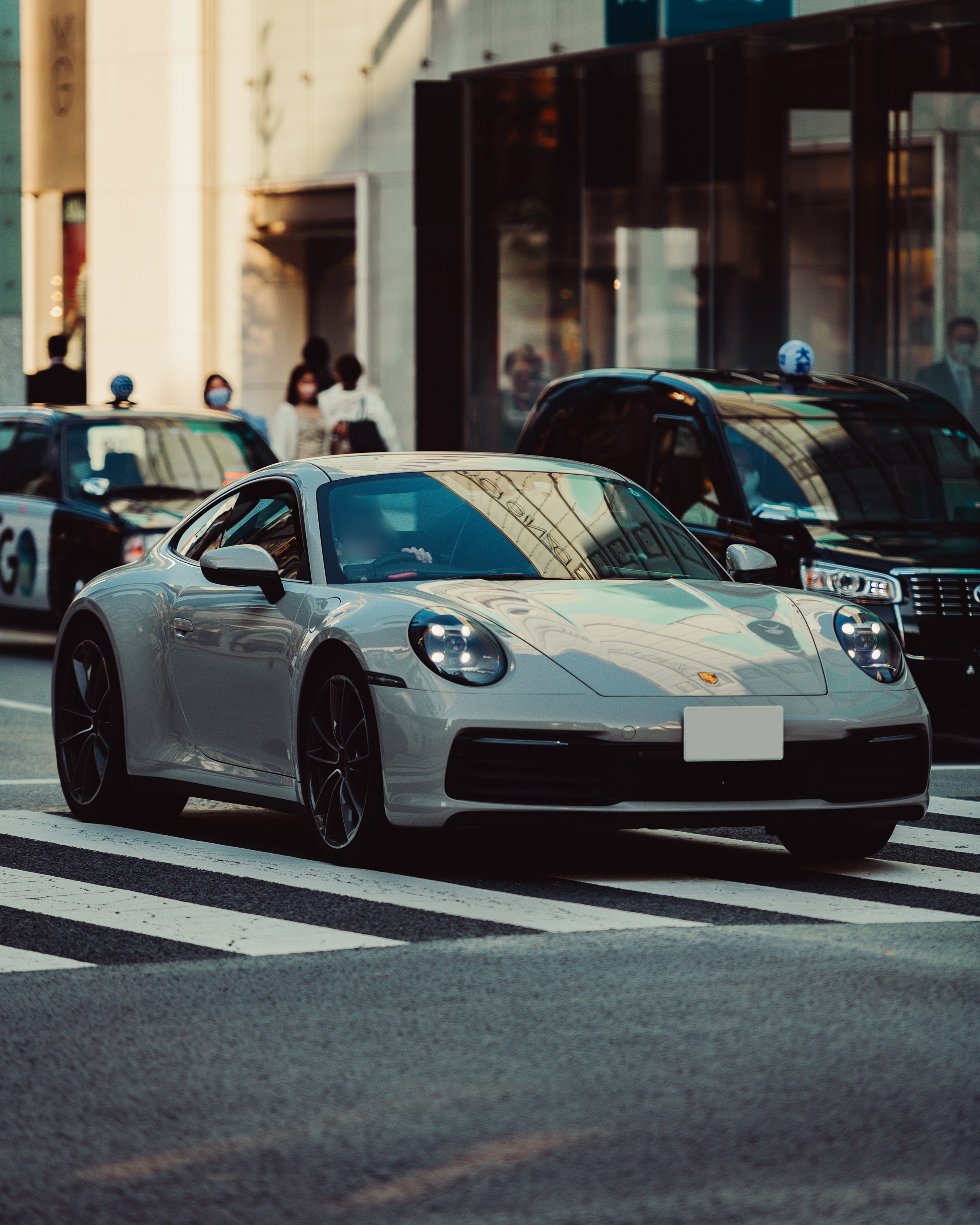 Cars in Tokyo. Photographer in Tokyo Anatolii Ozarto