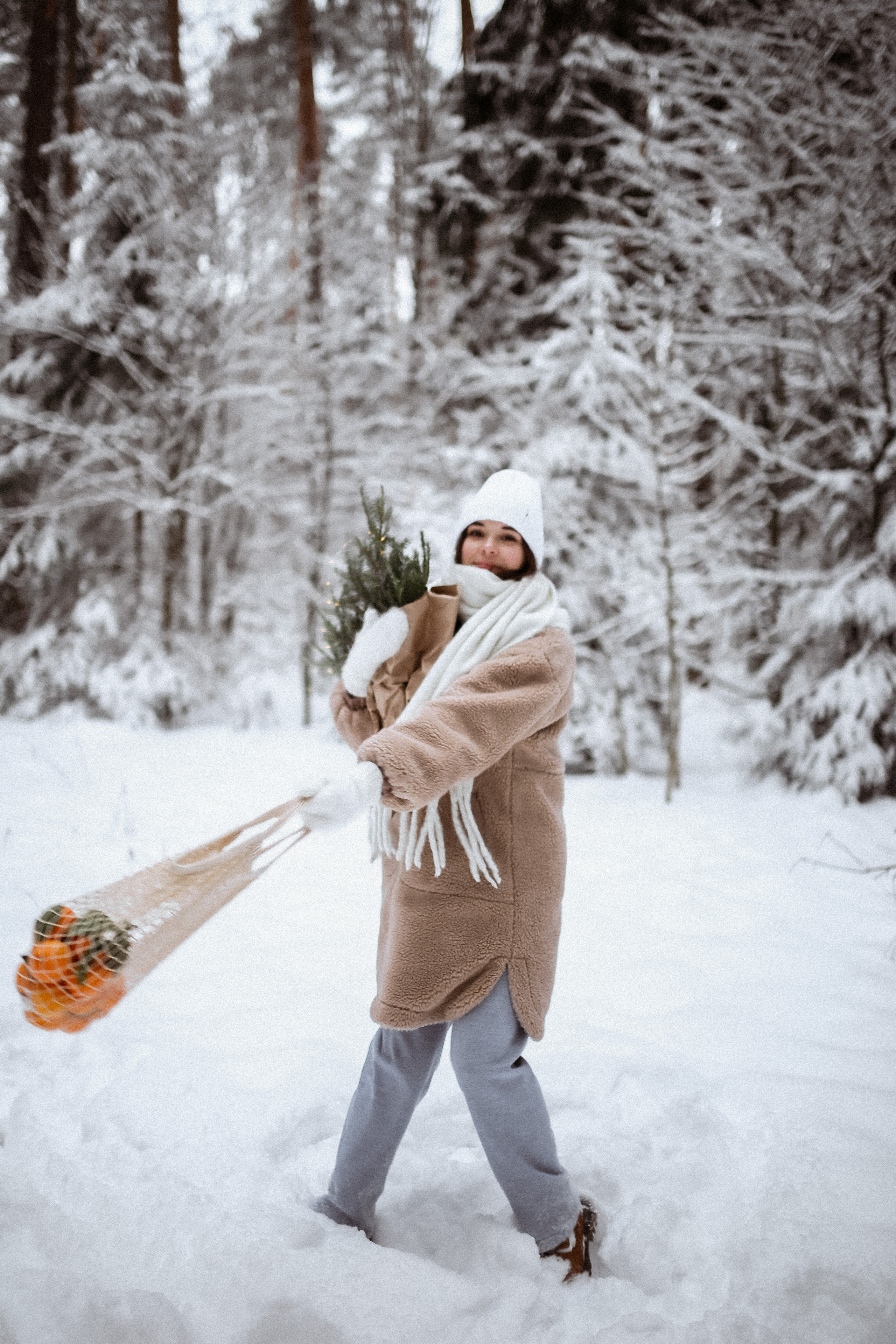 Полина. Съёмка в зимнем лесу. Фотограф НОГИНСК, Москва, Анастасия Белая
