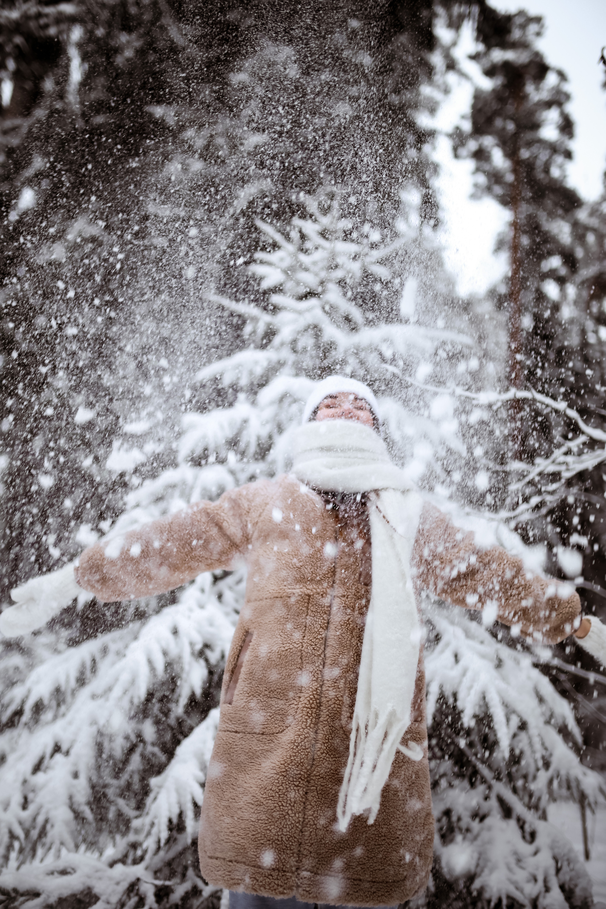 Полина. Съёмка в зимнем лесу. Фотограф НОГИНСК, Москва, Анастасия Белая