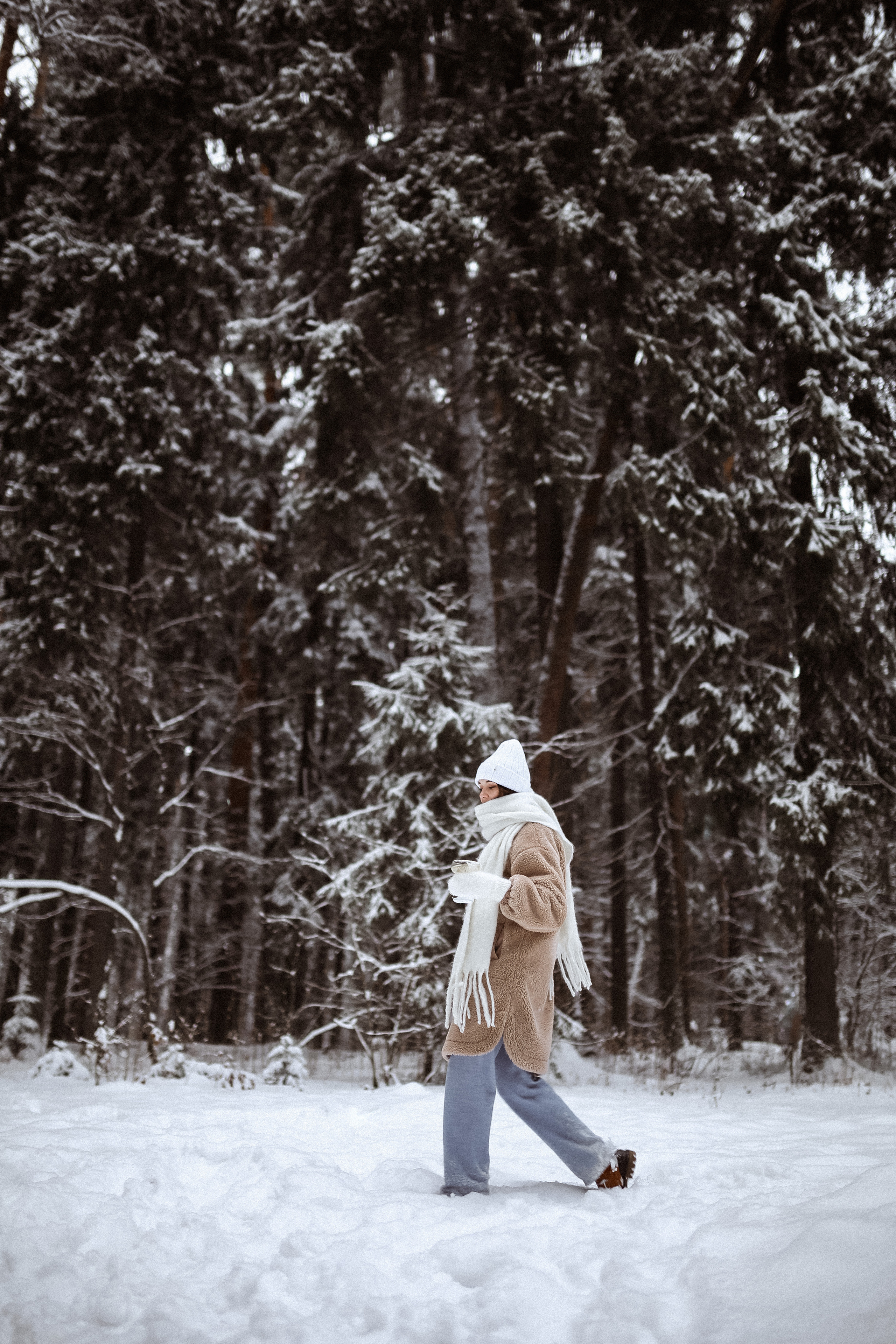 Полина. Съёмка в зимнем лесу. Фотограф НОГИНСК, Москва, Анастасия Белая