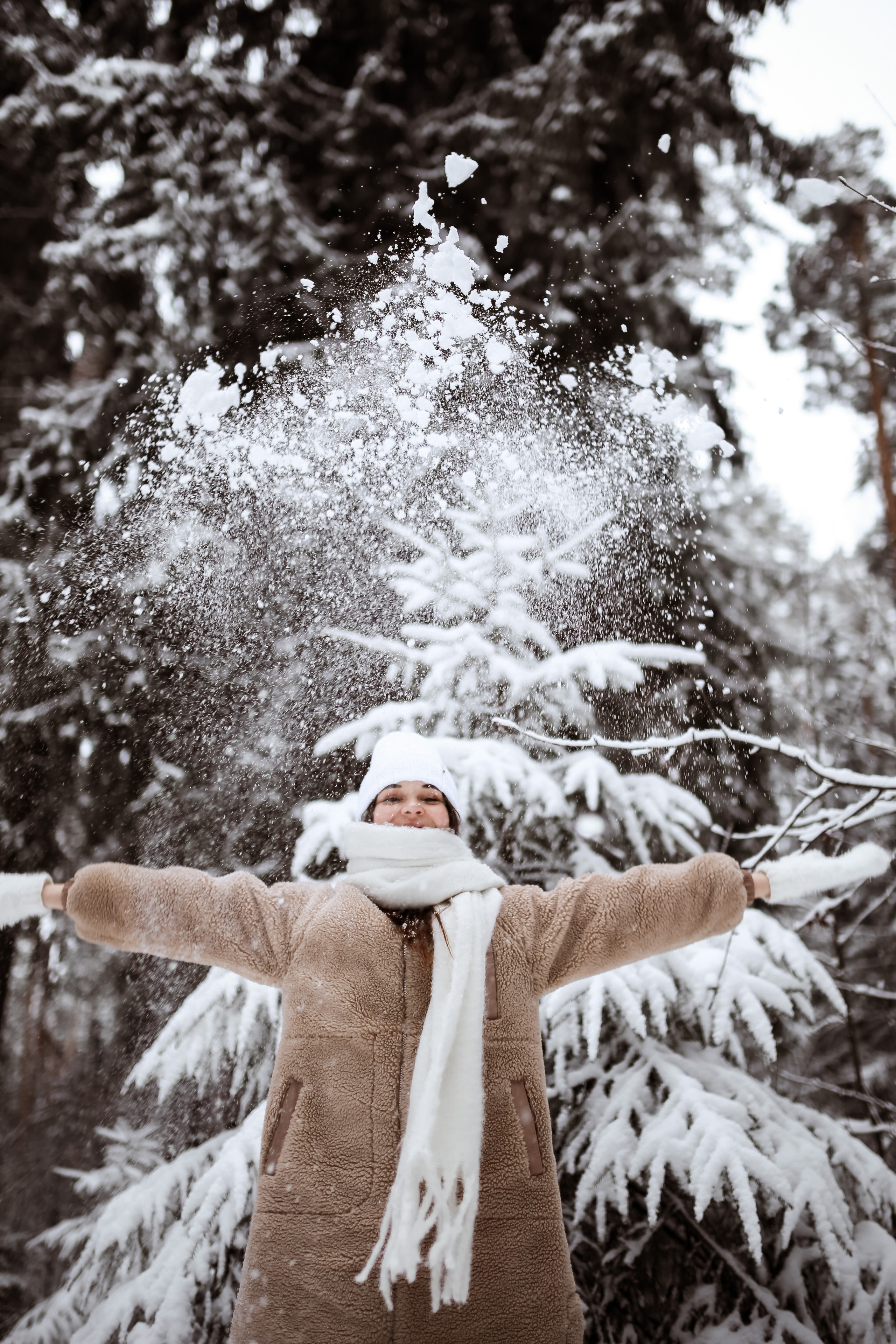Полина. Съёмка в зимнем лесу. Фотограф НОГИНСК, Москва, Анастасия Белая