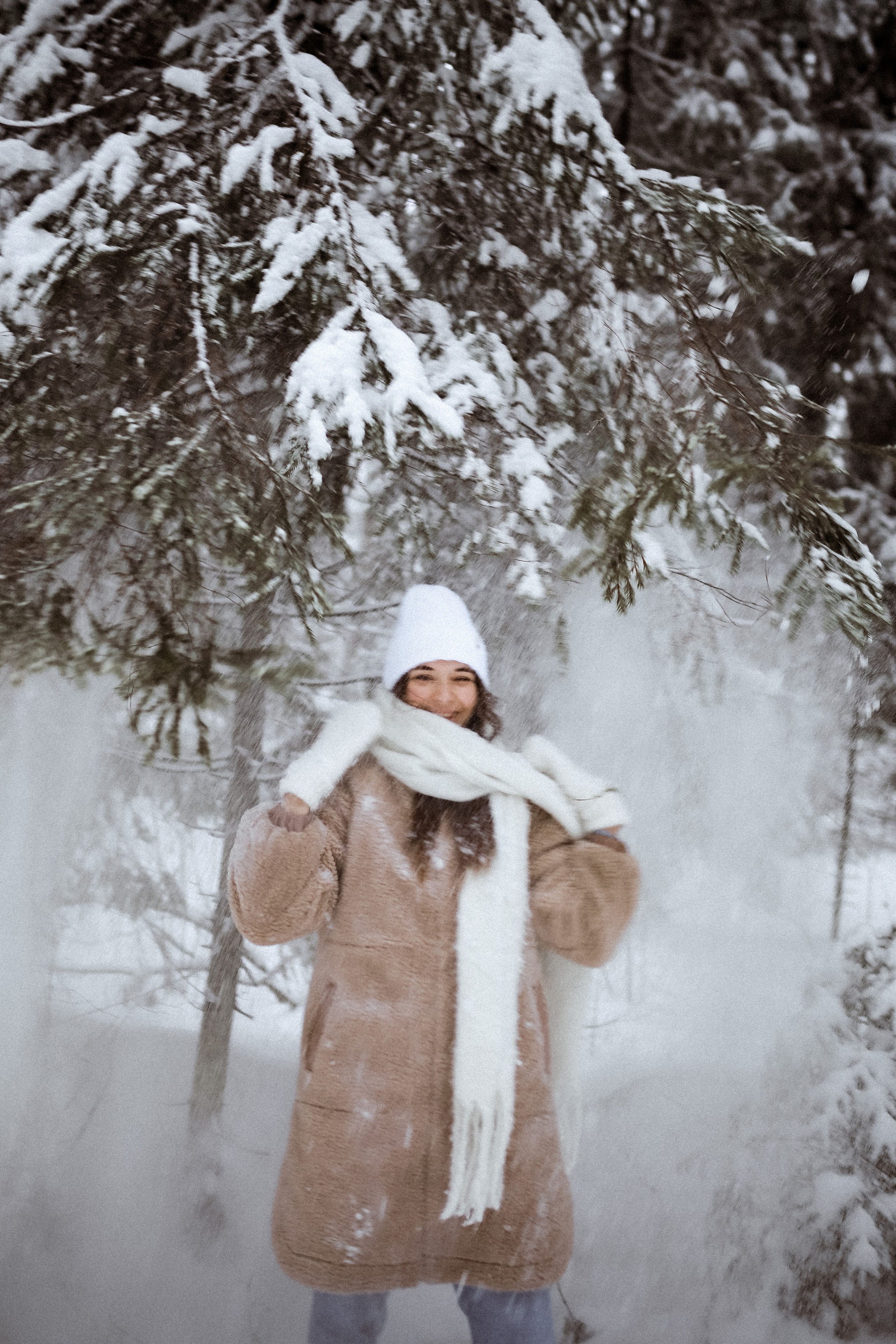 Полина. Съёмка в зимнем лесу. Фотограф НОГИНСК, Москва, Анастасия Белая