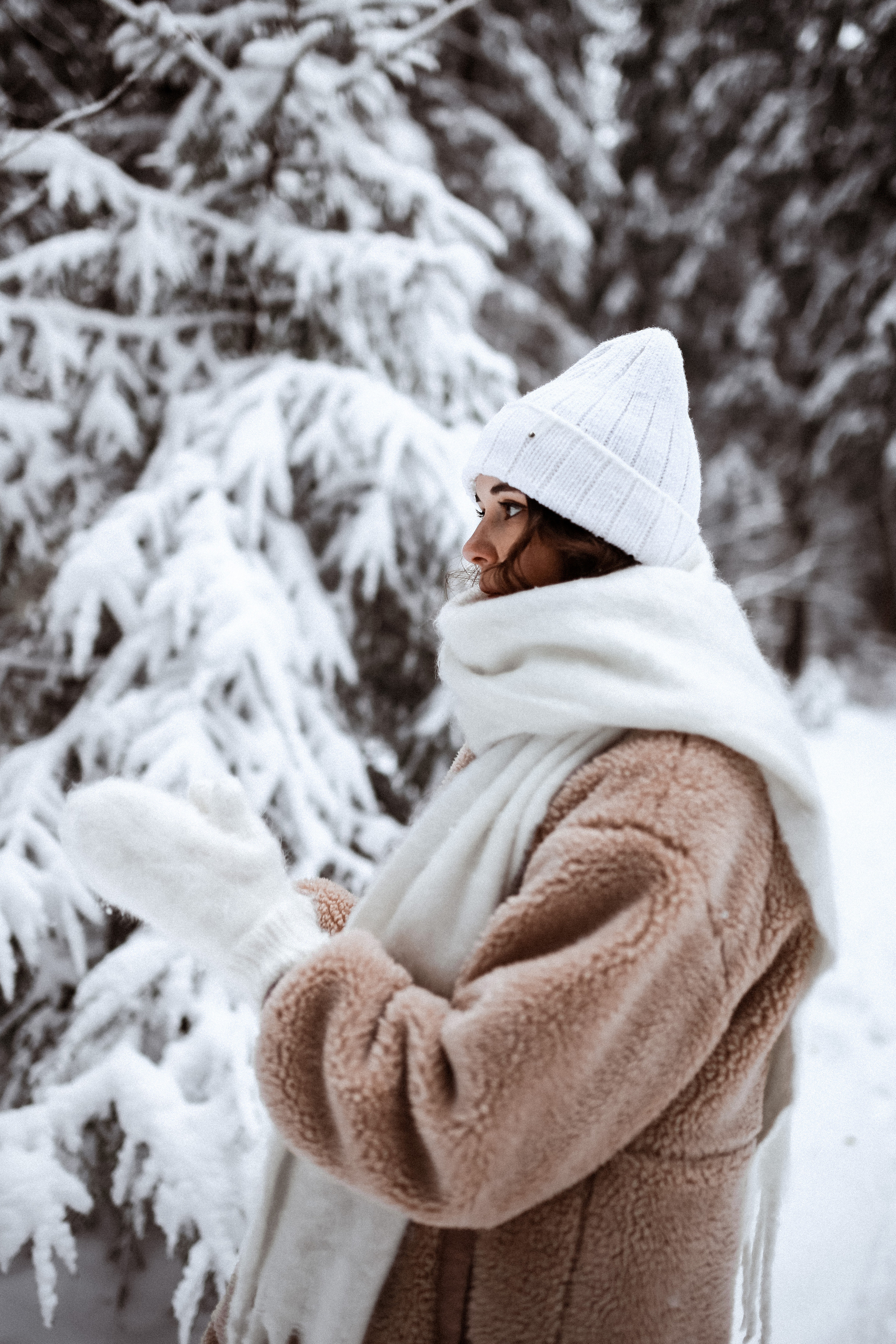 Полина. Съёмка в зимнем лесу. Фотограф НОГИНСК, Москва, Анастасия Белая