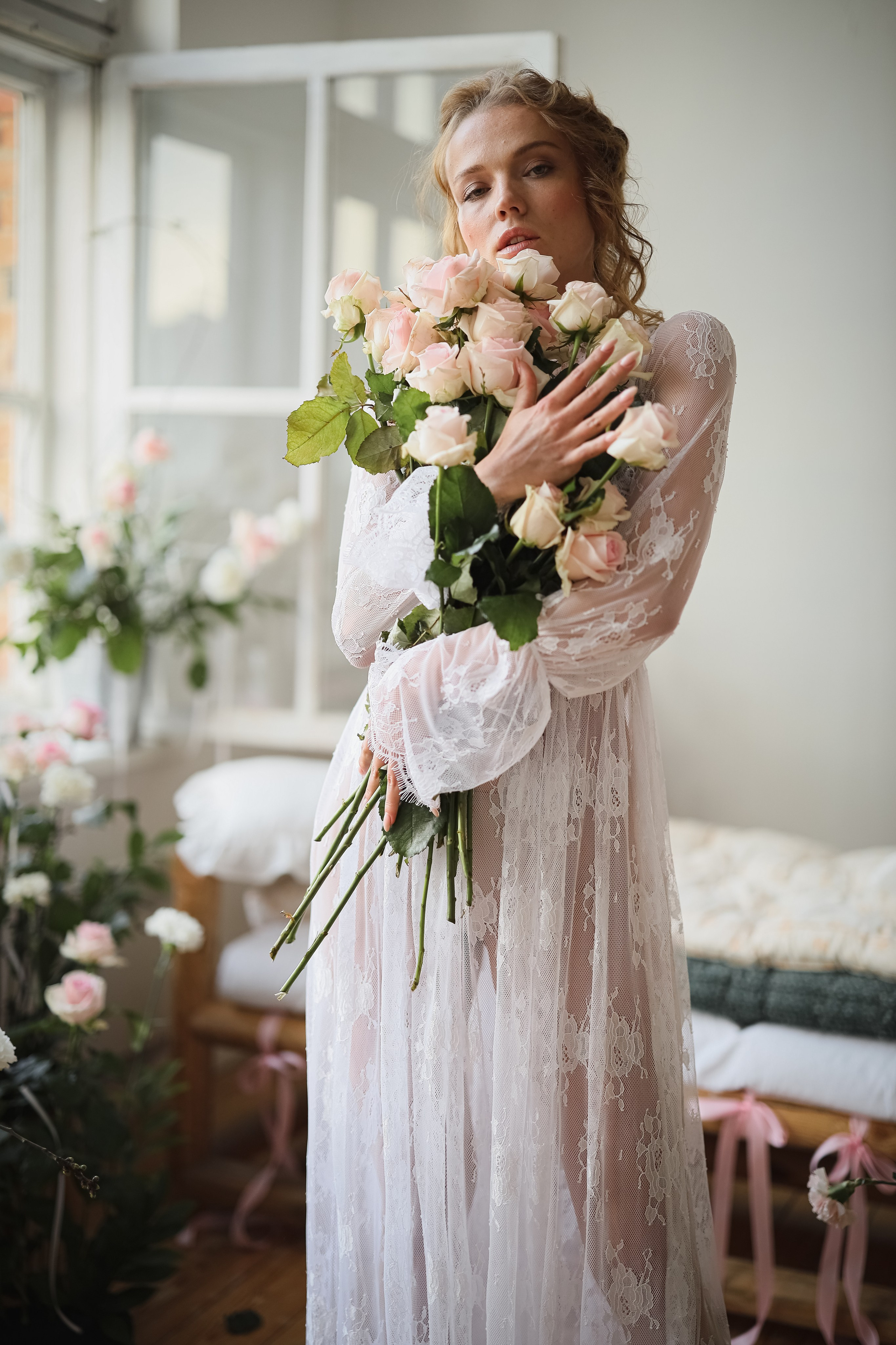 Фотосессия с живыми цветами для Дарьи. Свадебный и семейный фотограф в Абхазии Жанна Соснина