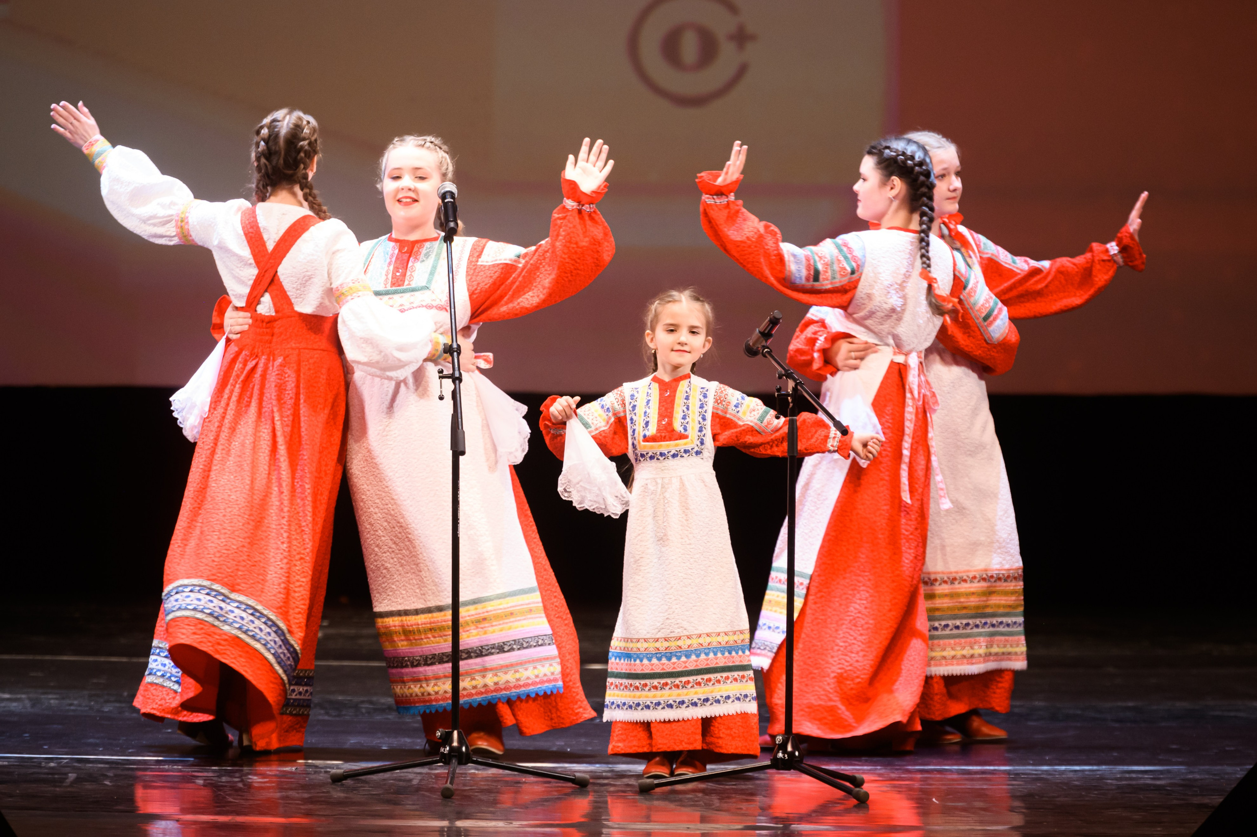 23 апреля, часть 1, БКЗ Октябрьский, г. Санкт-Петербург. Золотое яблочко