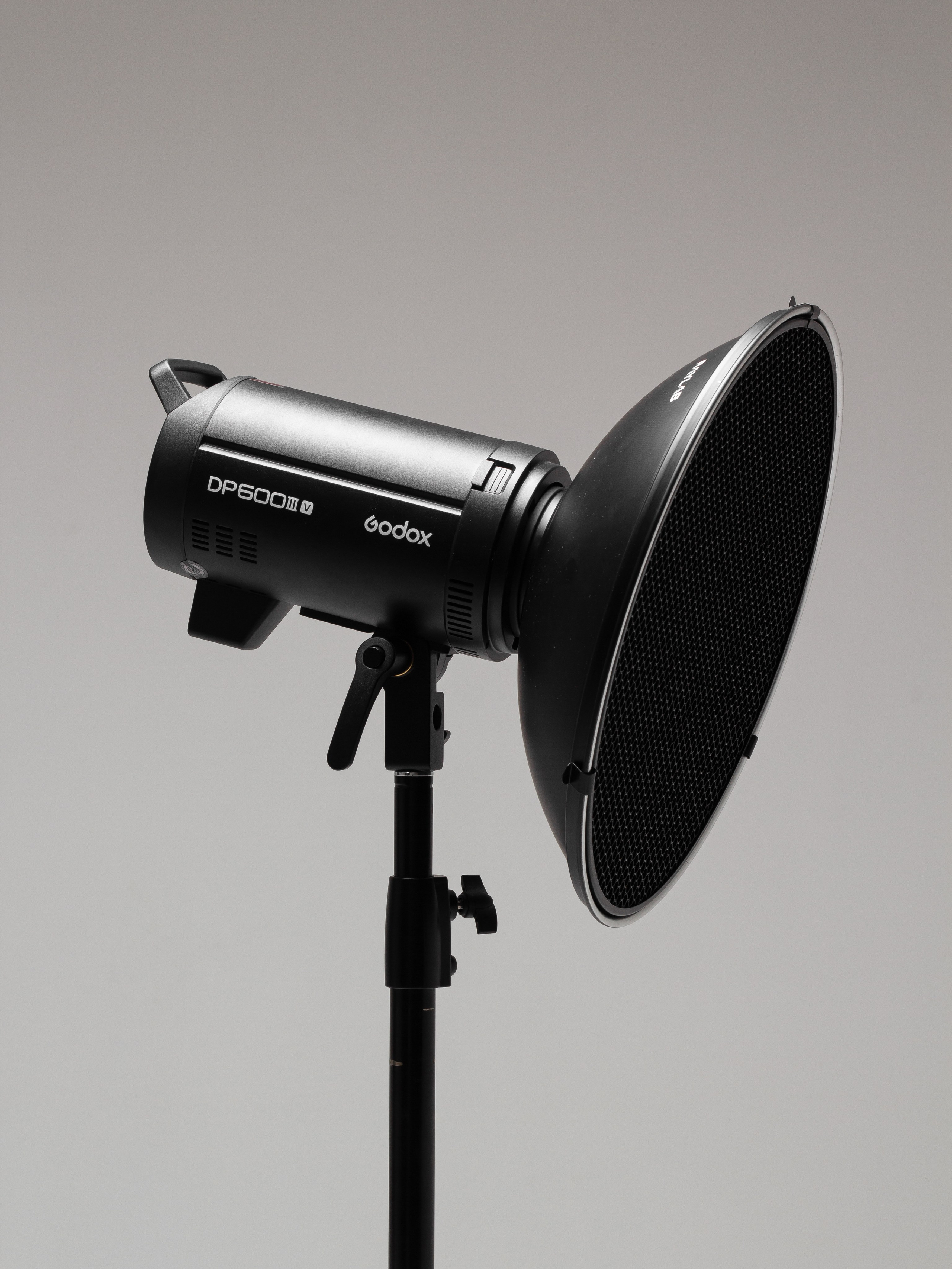 Аренда студии. Фото для маркетплейсов в самых сочных локациях города Сочи