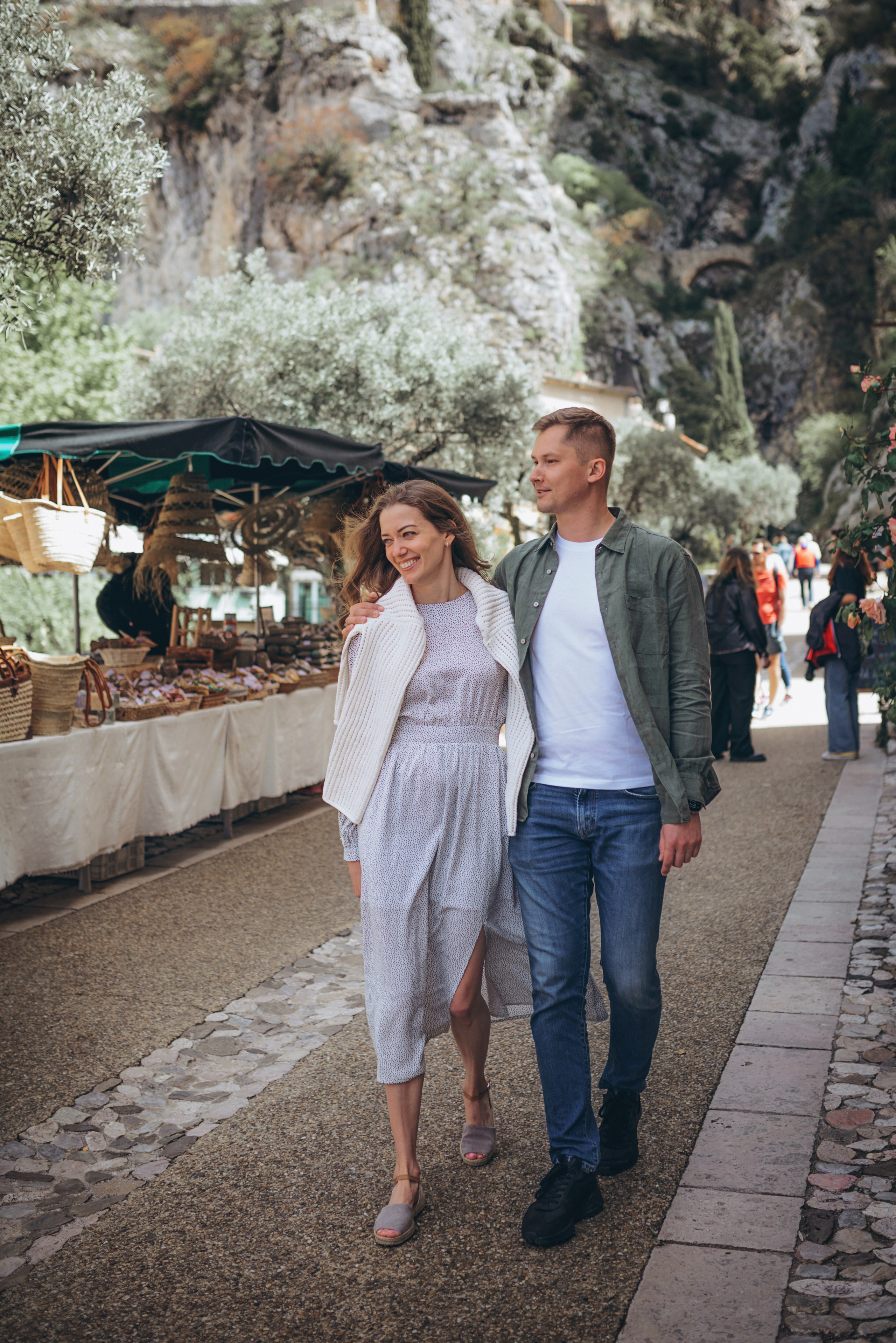 Séances photo dans les villages de Provence. Photographer in Provence Julia Lipiainen