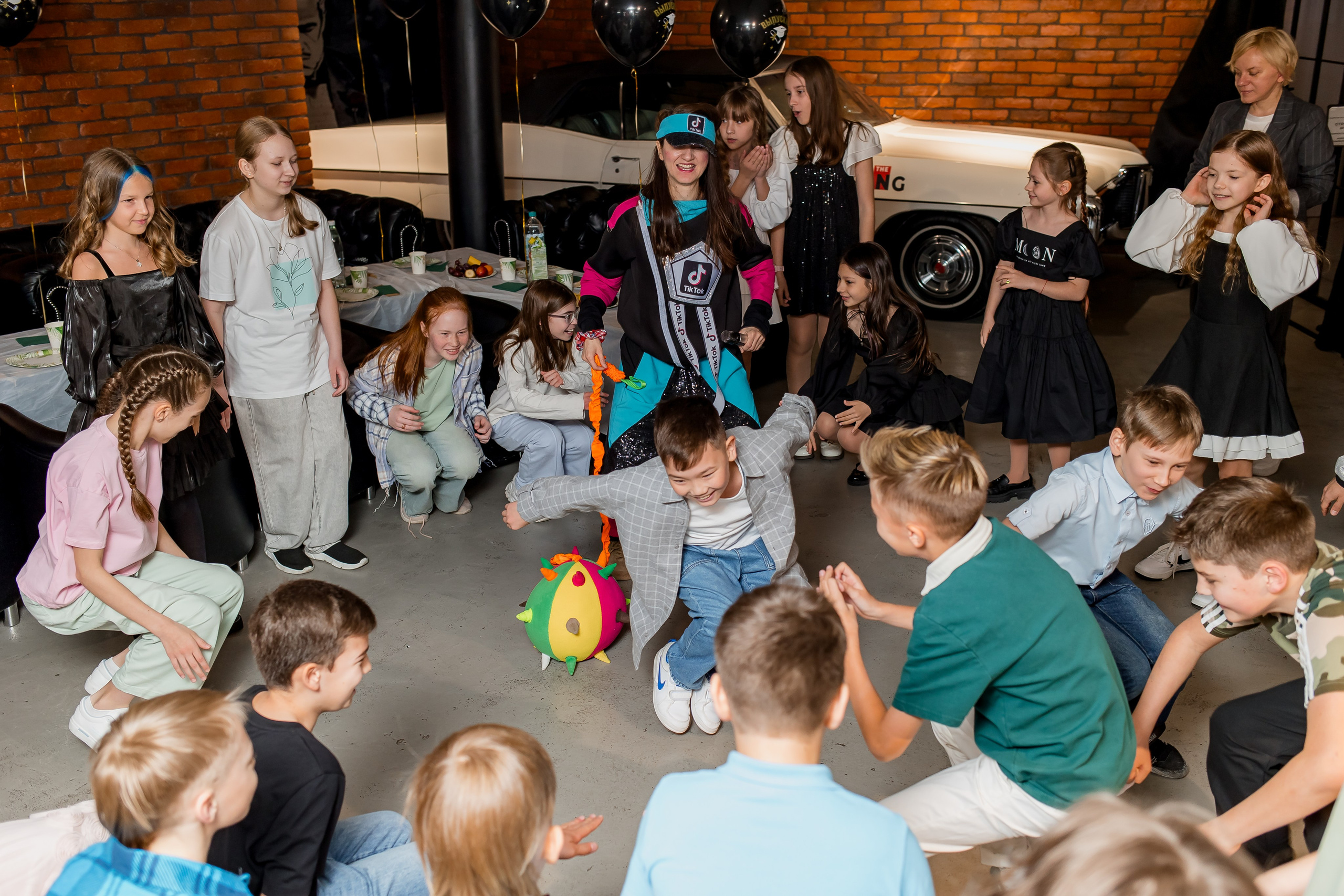 Выпускной 4 класс. Фотограф в Москве Авдеева Мария