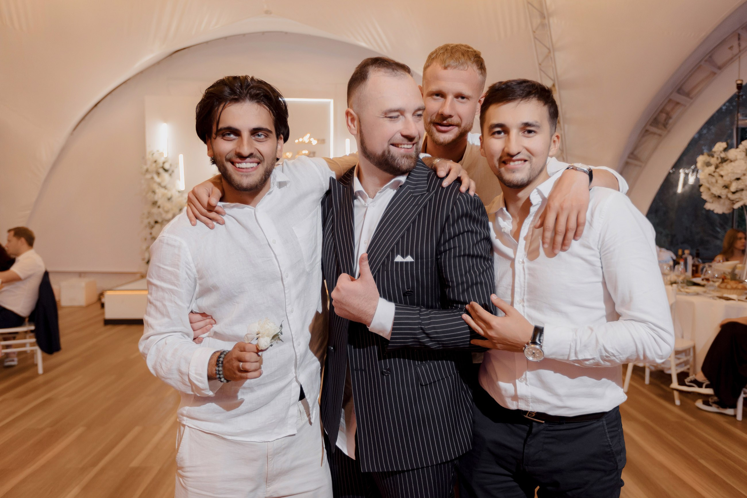 Дамир и Анна. Свадебный фотограф и видеограф Юрий и Эля Дубинины