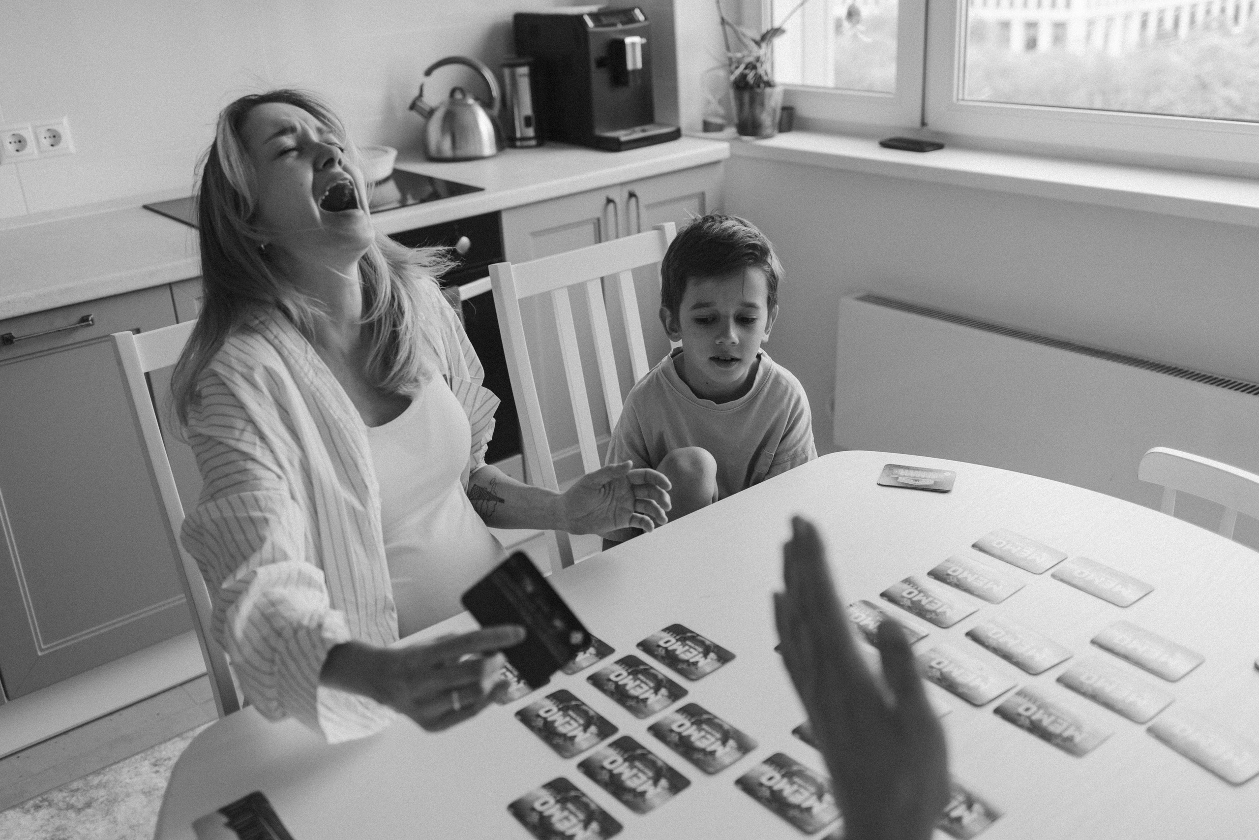 Катя, Паша, Валера и Родион ждут братика. Семейный фотограф в Москве