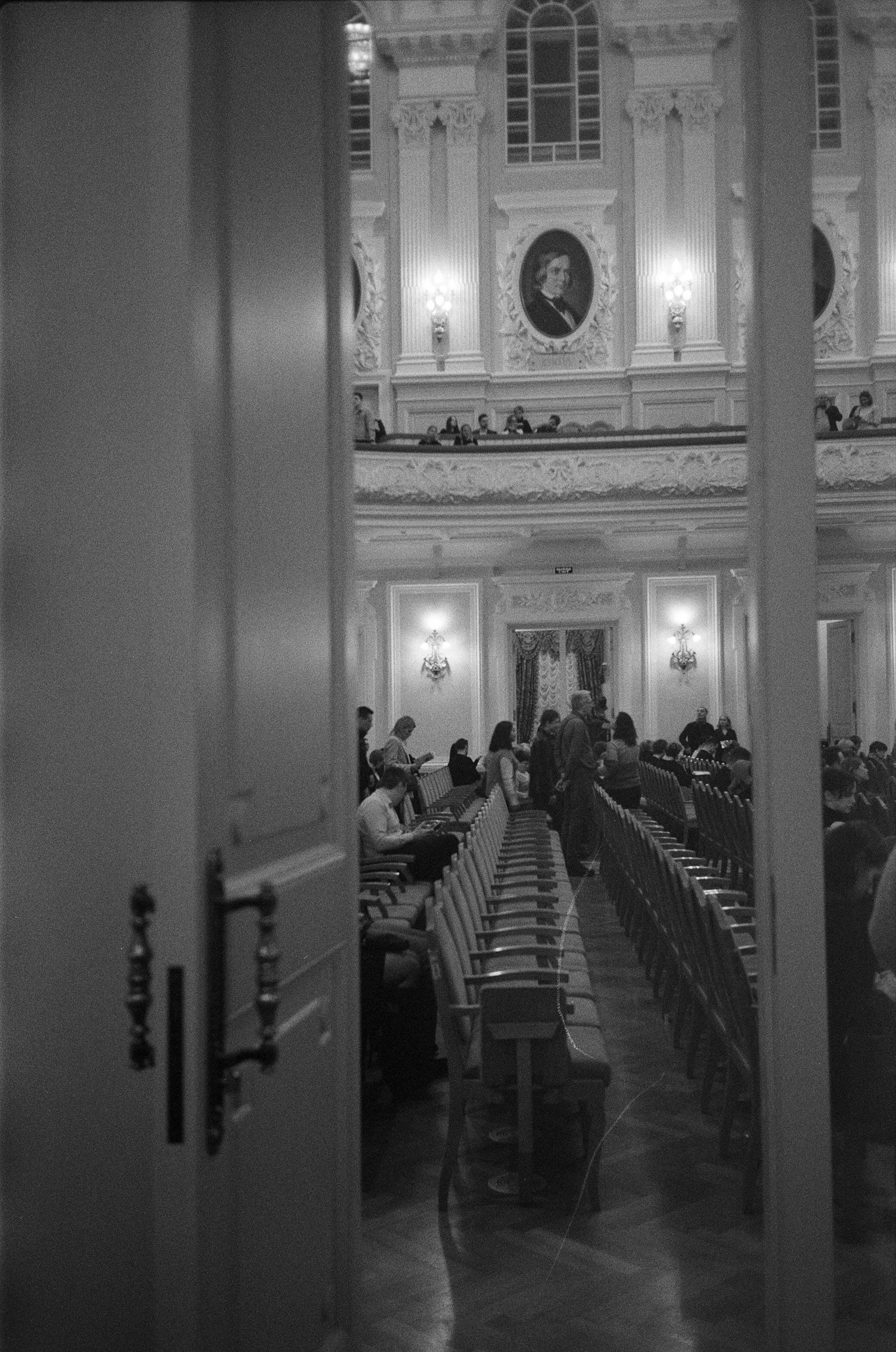 Культурный февраль: театр Вахтангова, главный буфет и Консерватория. Фотограф-документалист Мария Осокина