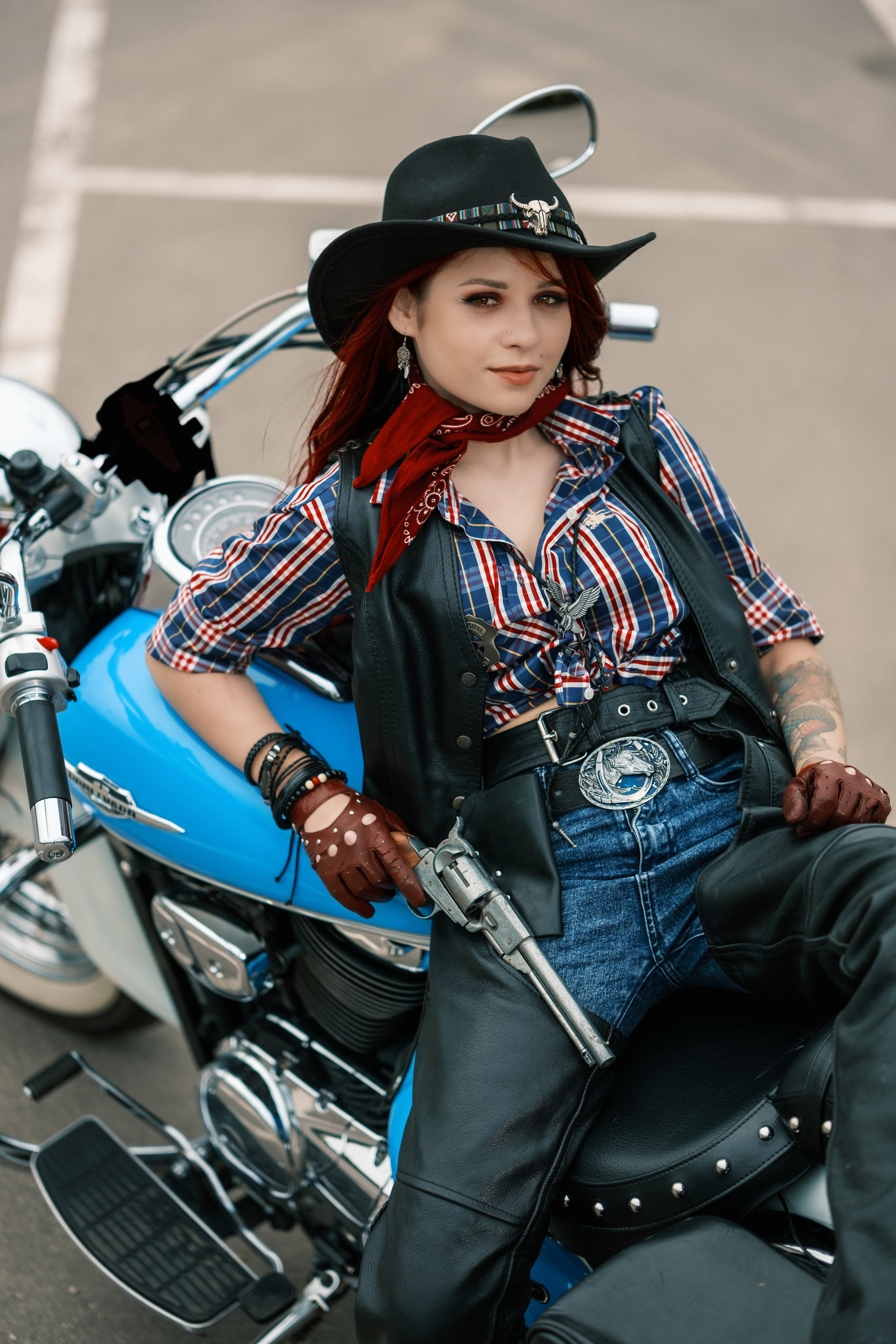 Календарь 24 от FMHZ. FotoMotoHunterZ — фотографии мотоциклистов на улицах города