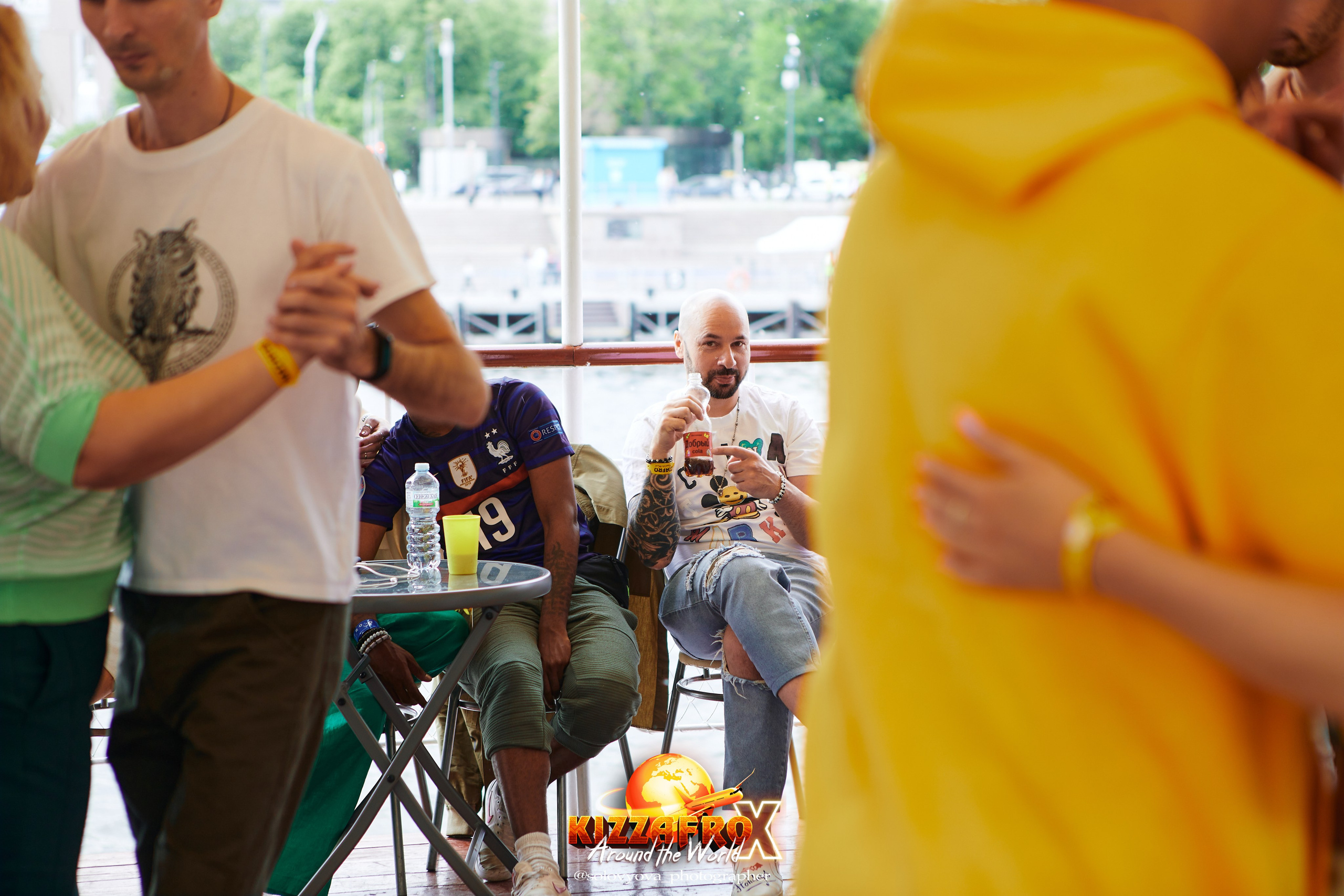 Boat party. Свадебный фотограф