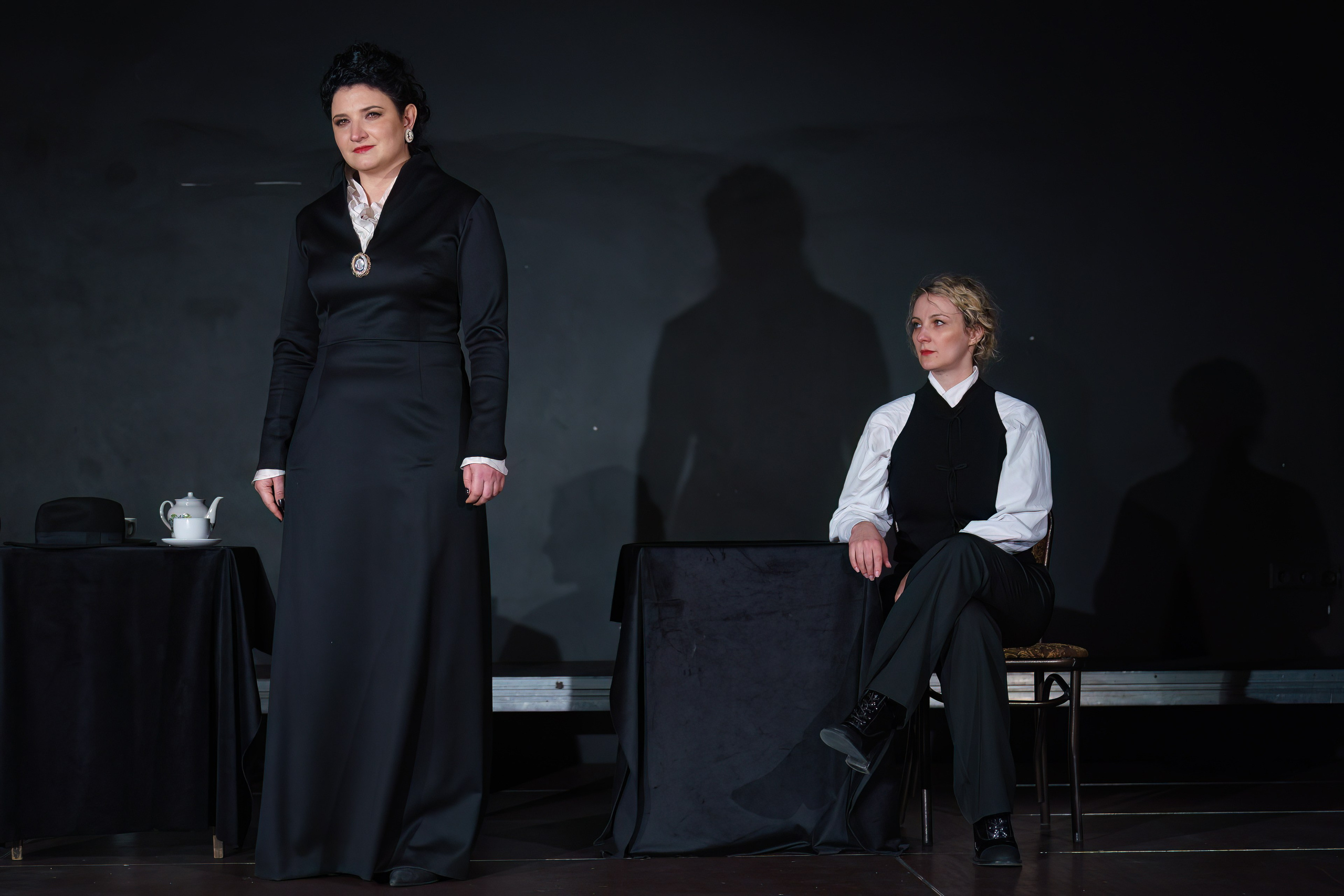 Отрывки из пьес. Продвинутые курсы по обучению актерскому мастерству. Театральная фотография