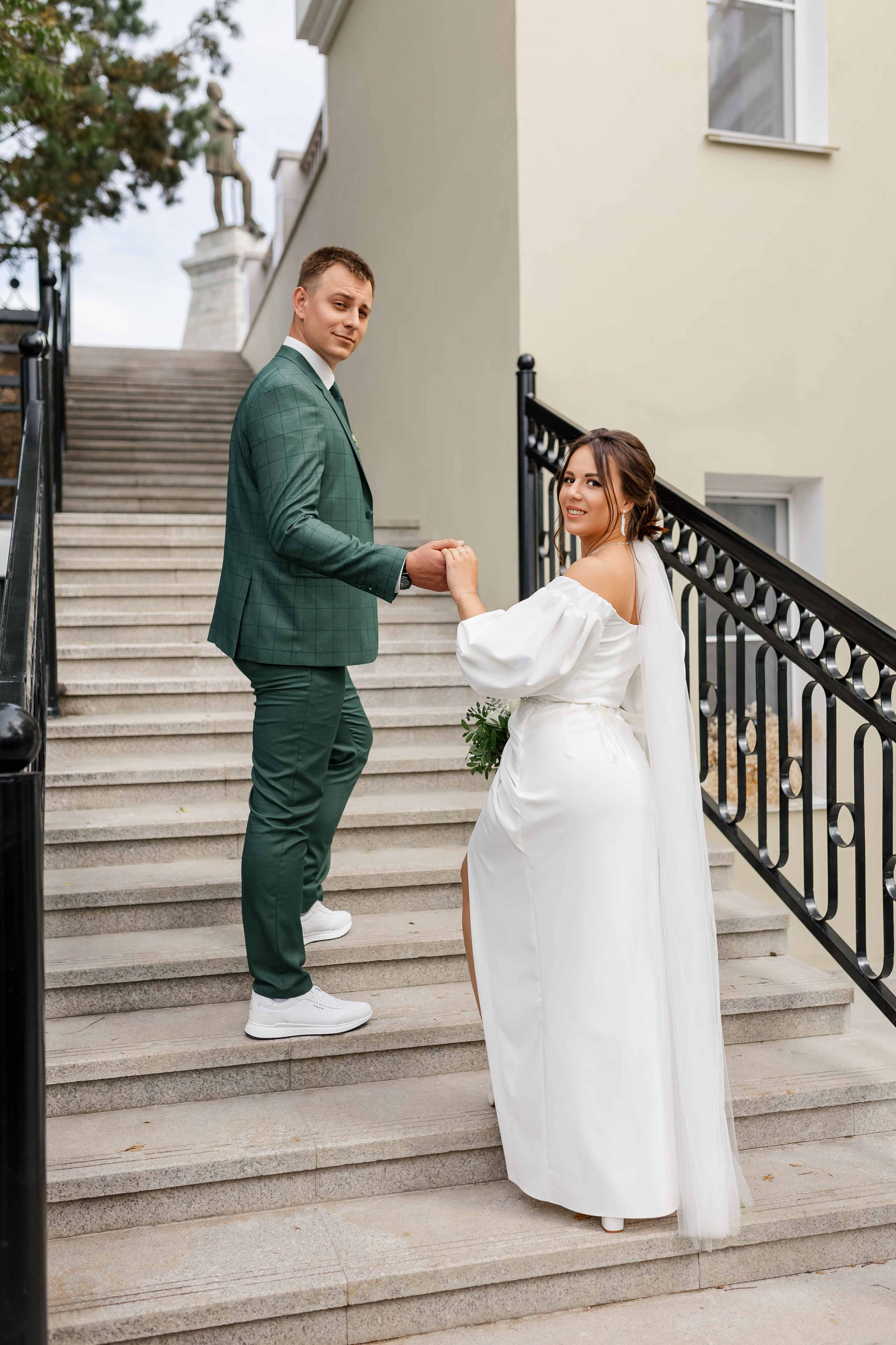 Олег и Юлия. Свадебная прогулка. Свадебный фотограф в Хабаровске