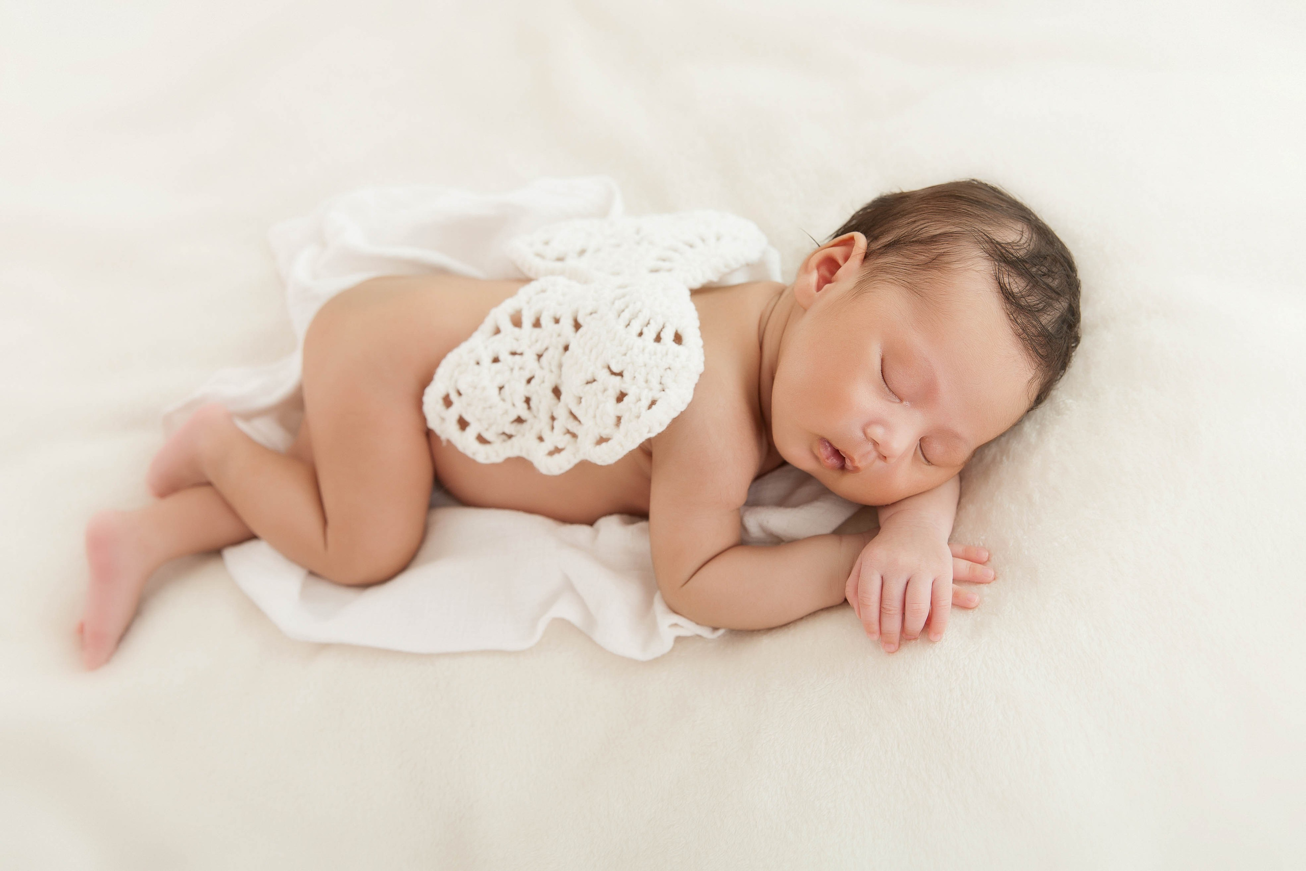 Новорожденные и младенцы. Фотостудия Алматы. Фотосъемка Алматы. Фотосессия Алматы. Фотокурсы. Обучение фотографии. Аренда студии