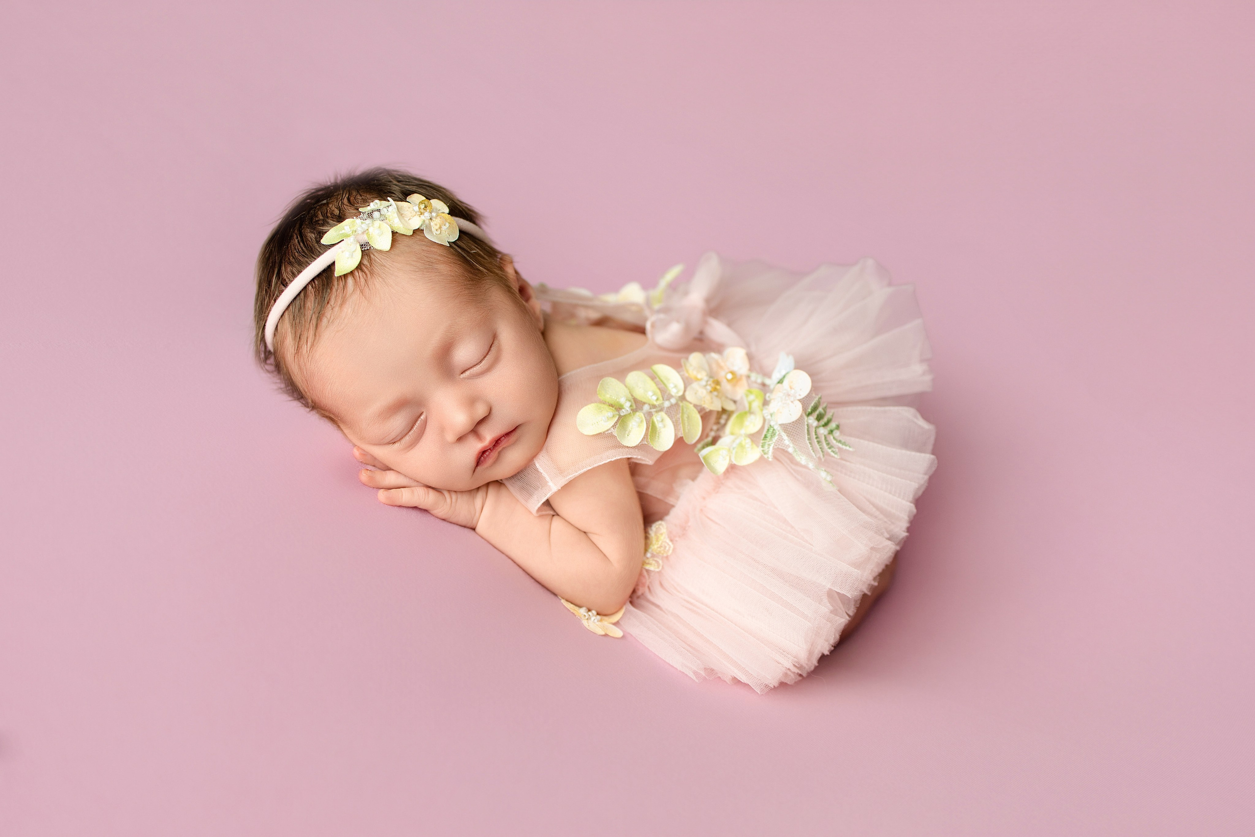 Эмилия. Фотограф новорождённых Newborn Москва