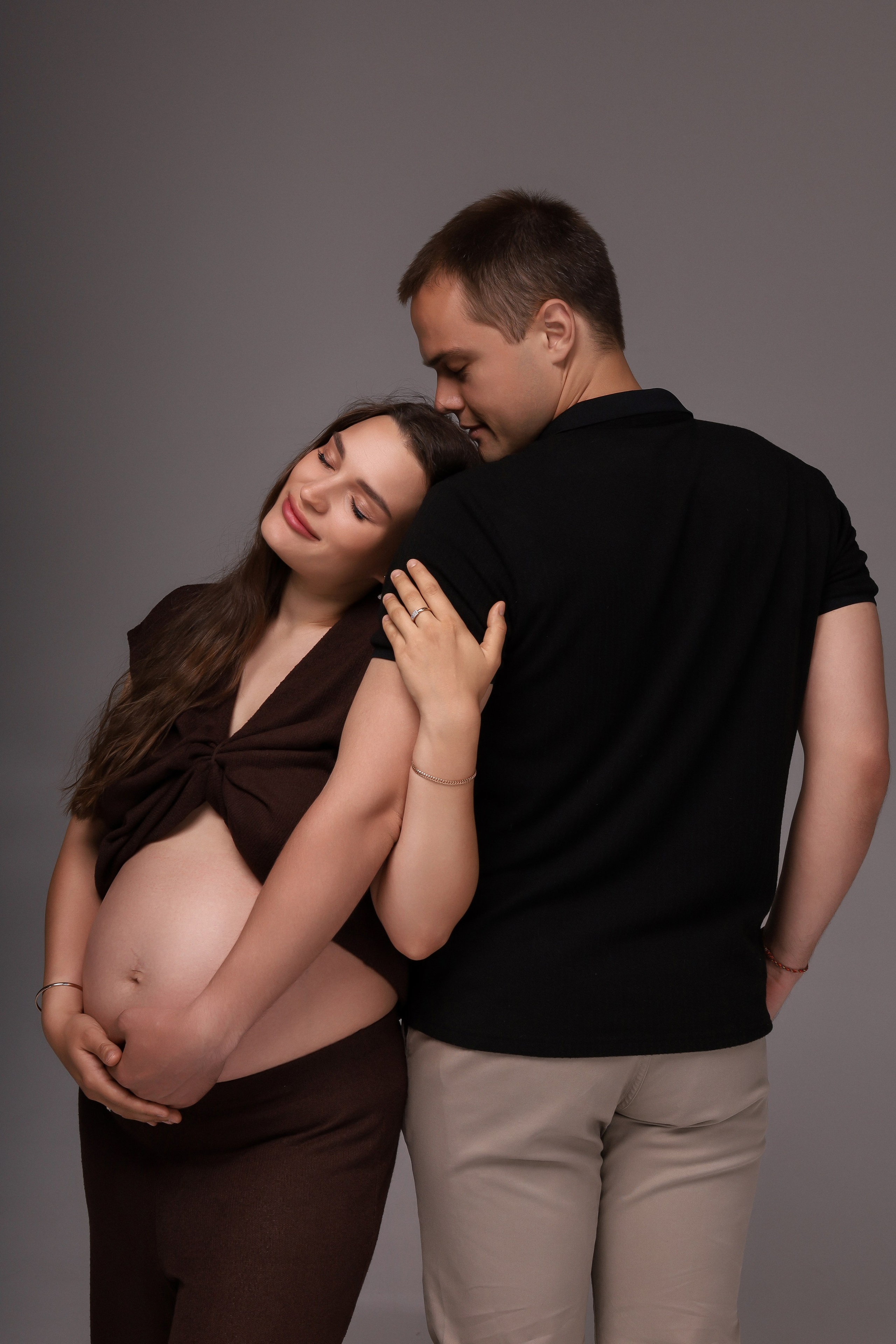 Светлана в ожидании. ФОТОГРАФ ХАБАРОВСК АНАСТАСИЯ РАЧЕНКОВА