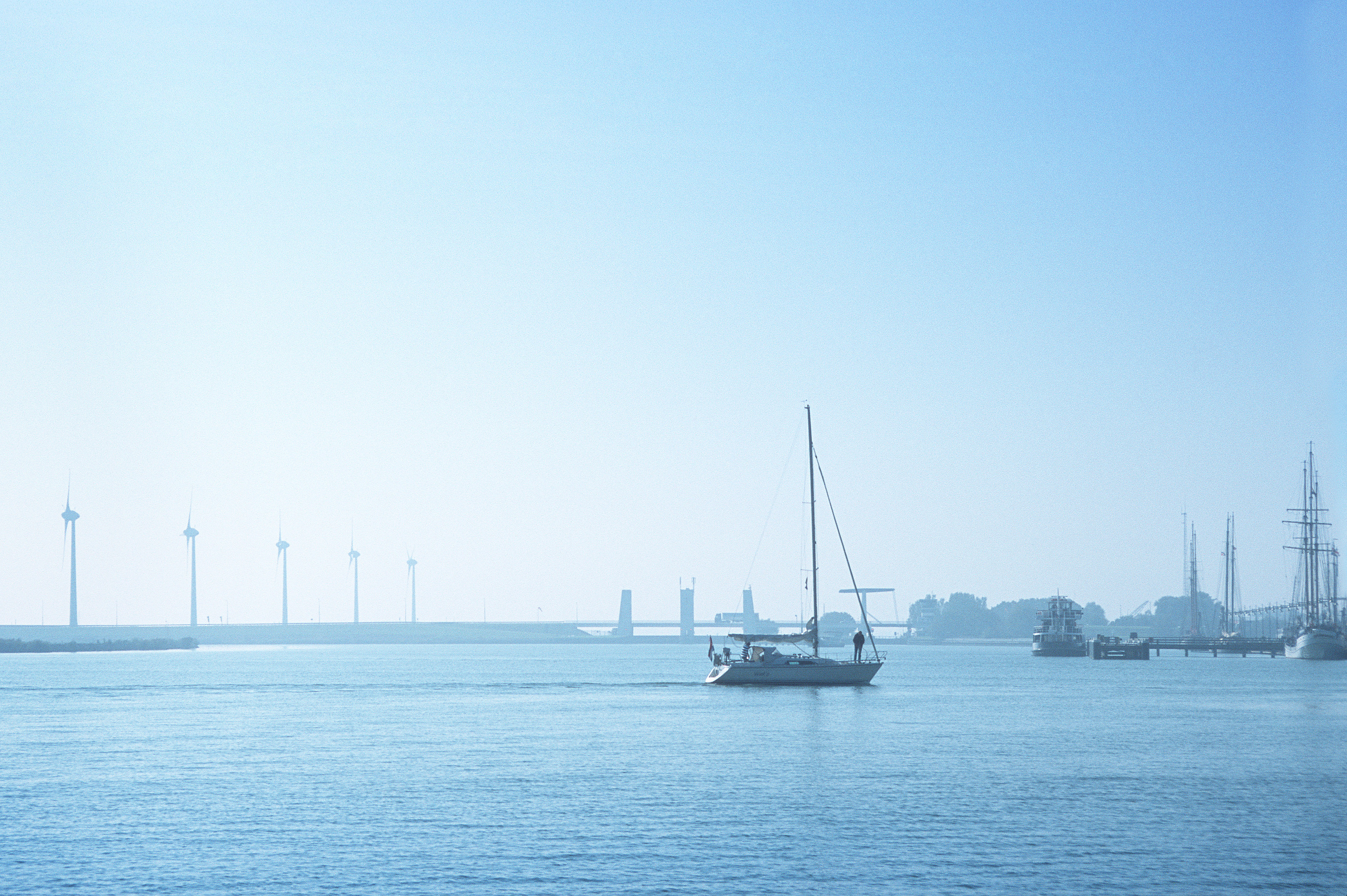 Энкхёйзен. Фотограф Антон Денисенко: Портрет, Документалистика, Пейзаж. Москва