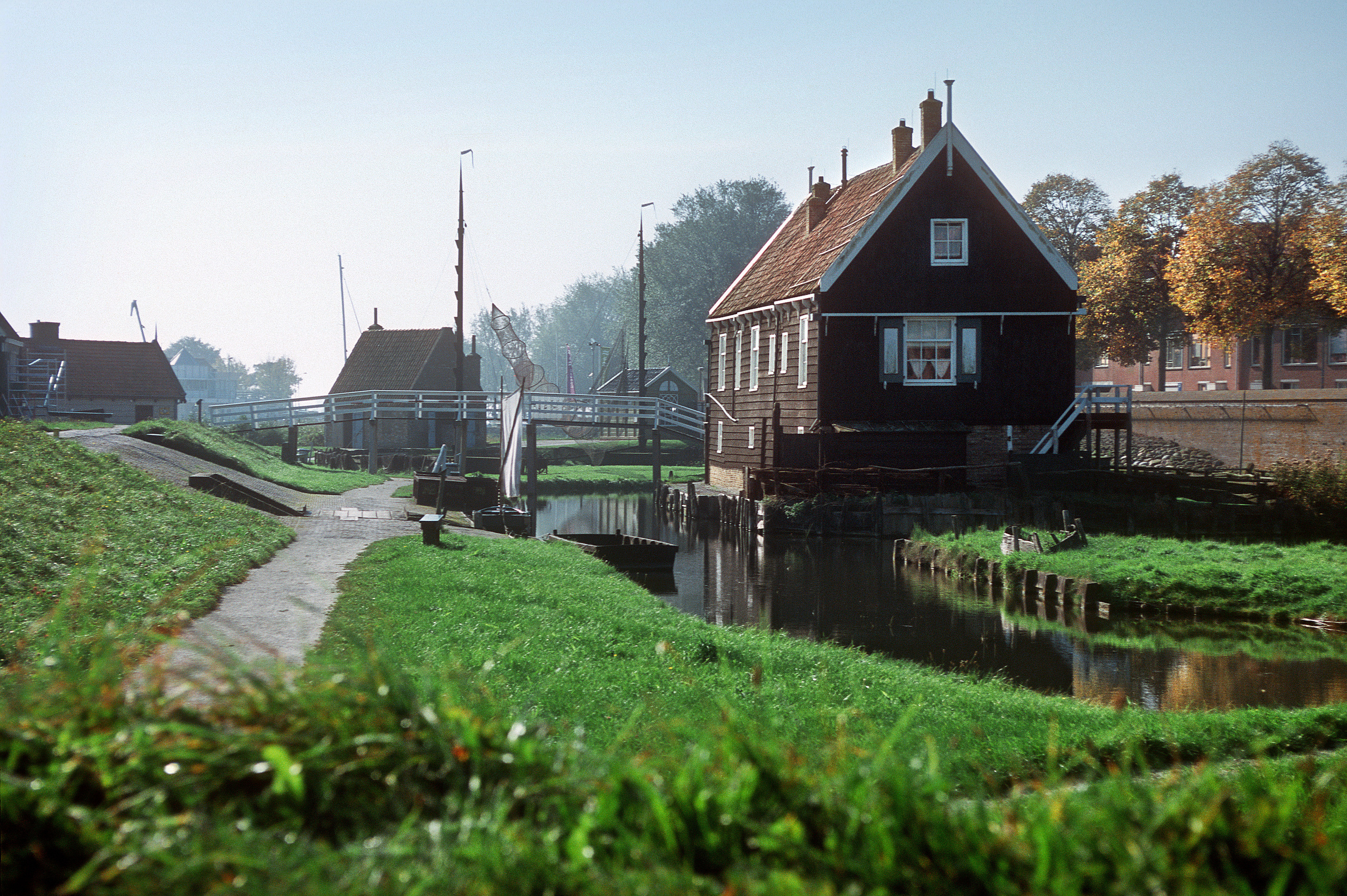 Энкхёйзен. Фотограф Антон Денисенко: Портрет, Документалистика, Пейзаж. Москва