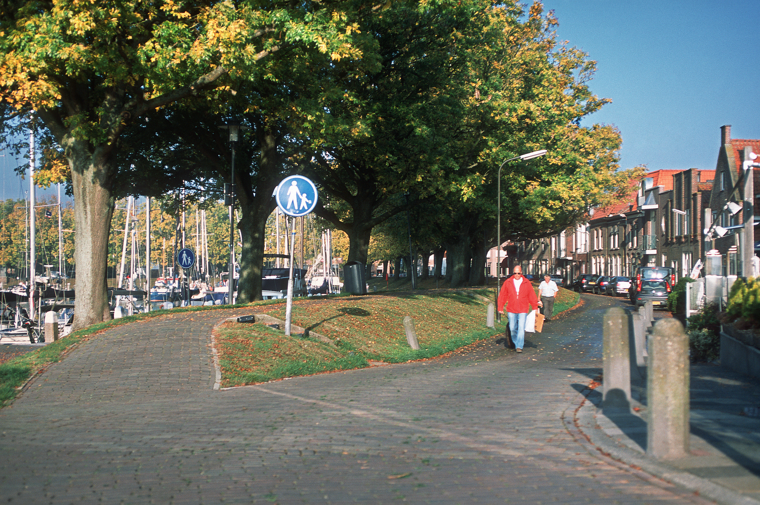 Энкхёйзен. Фотограф Антон Денисенко: Портрет, Документалистика, Пейзаж. Москва