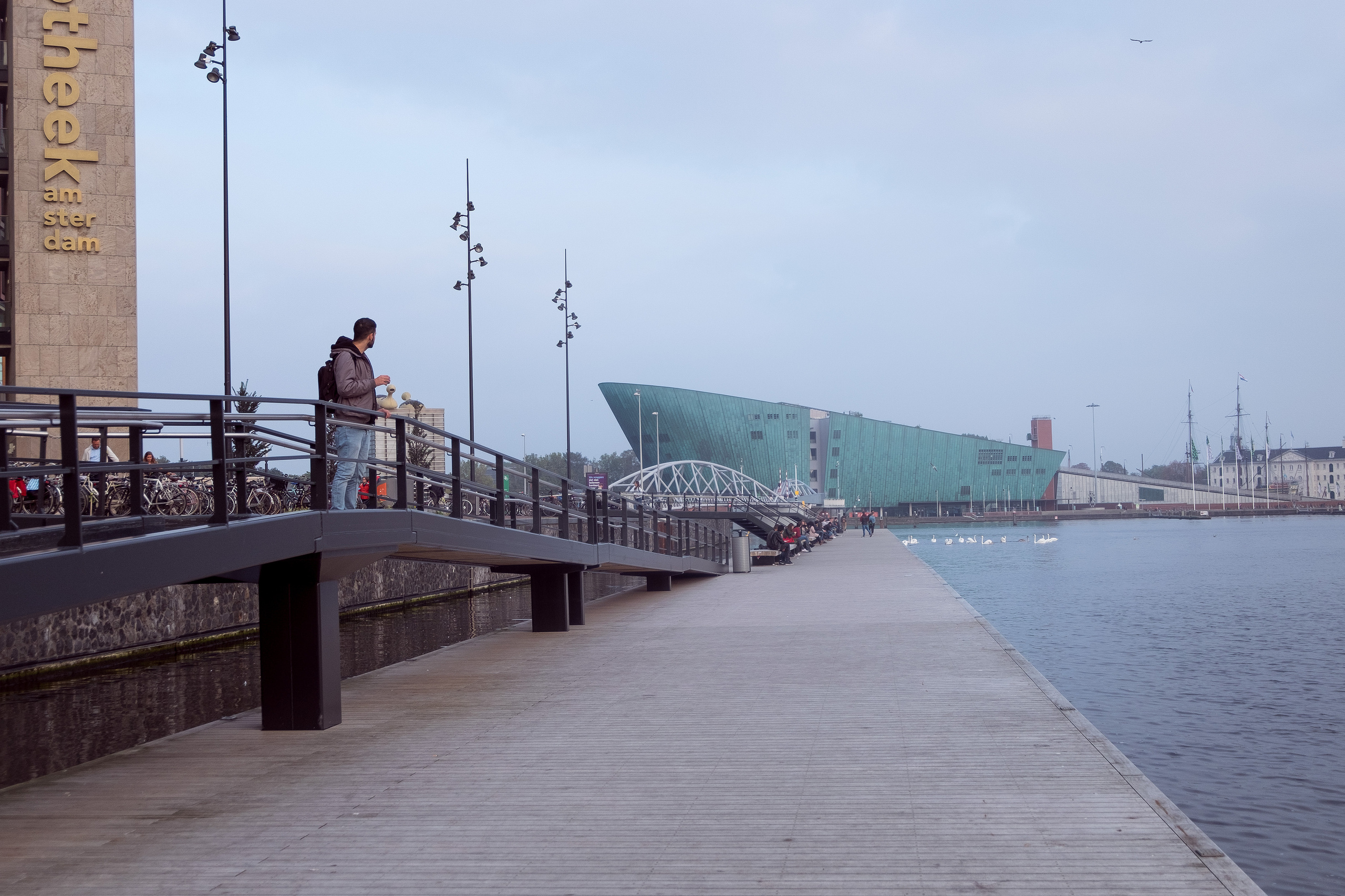 Амстердам I. Фотограф Антон Денисенко: Портрет, Документалистика, Пейзаж. Москва