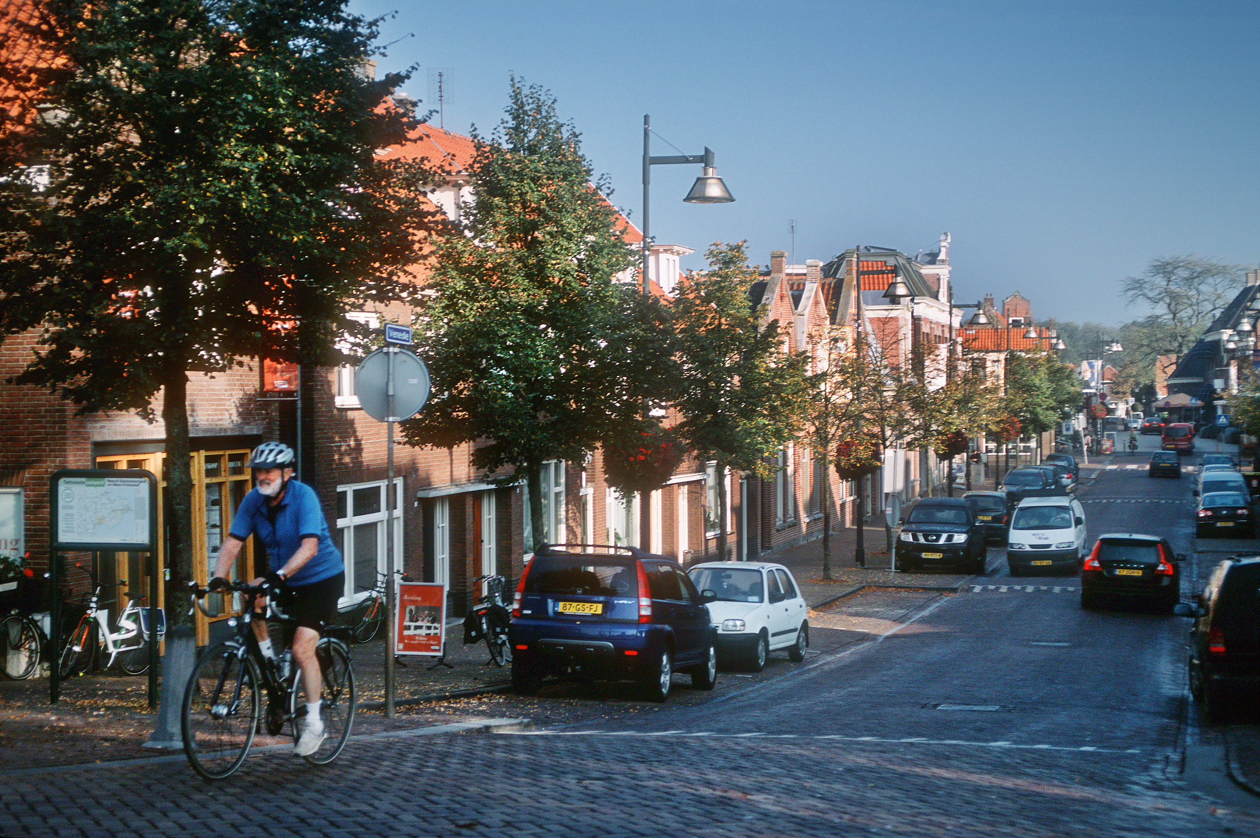 Энкхёйзен. Фотограф Антон Денисенко: Портрет, Документалистика, Пейзаж. Москва