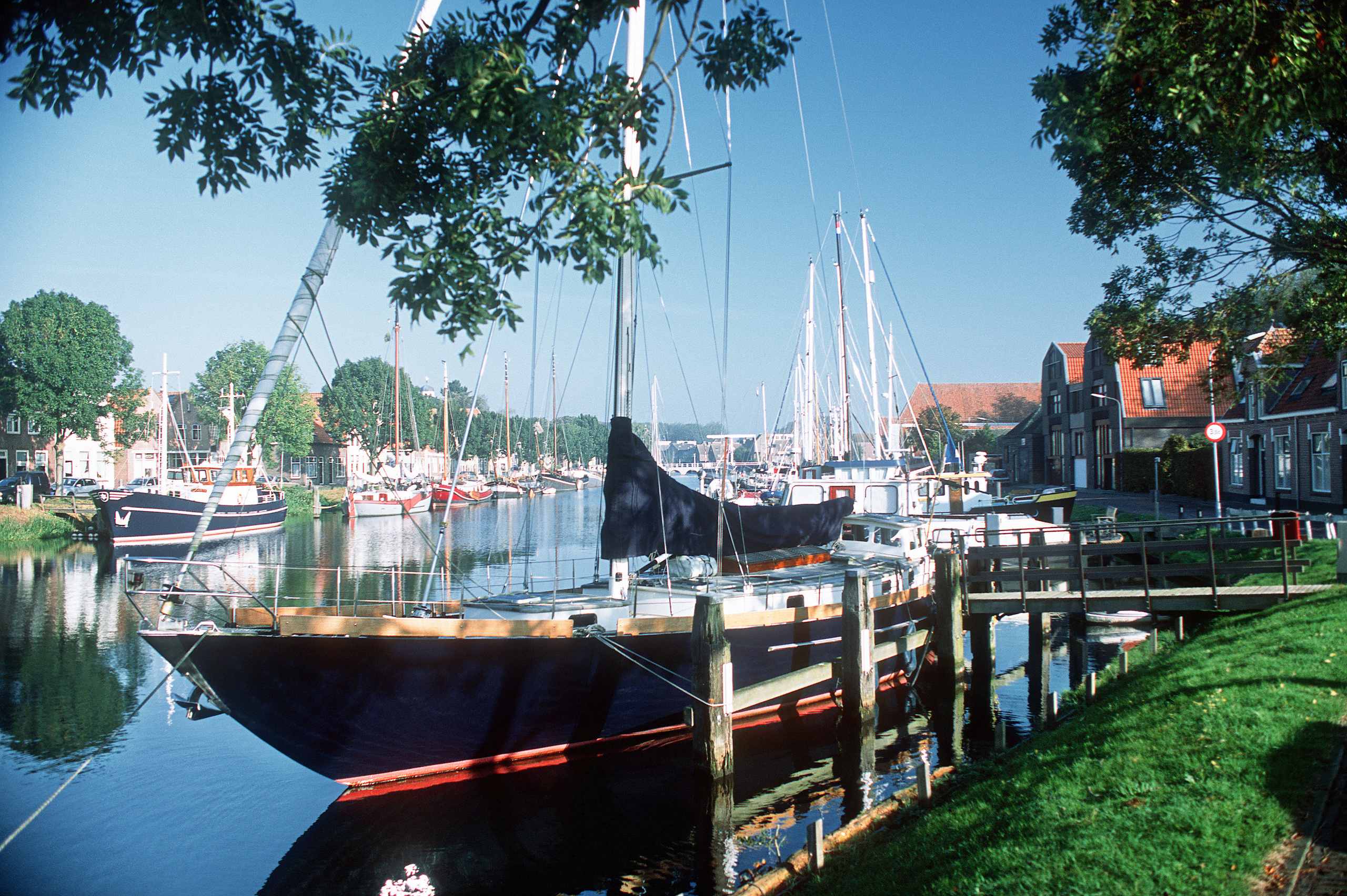 Энкхёйзен. Фотограф Антон Денисенко: Портрет, Документалистика, Пейзаж. Москва