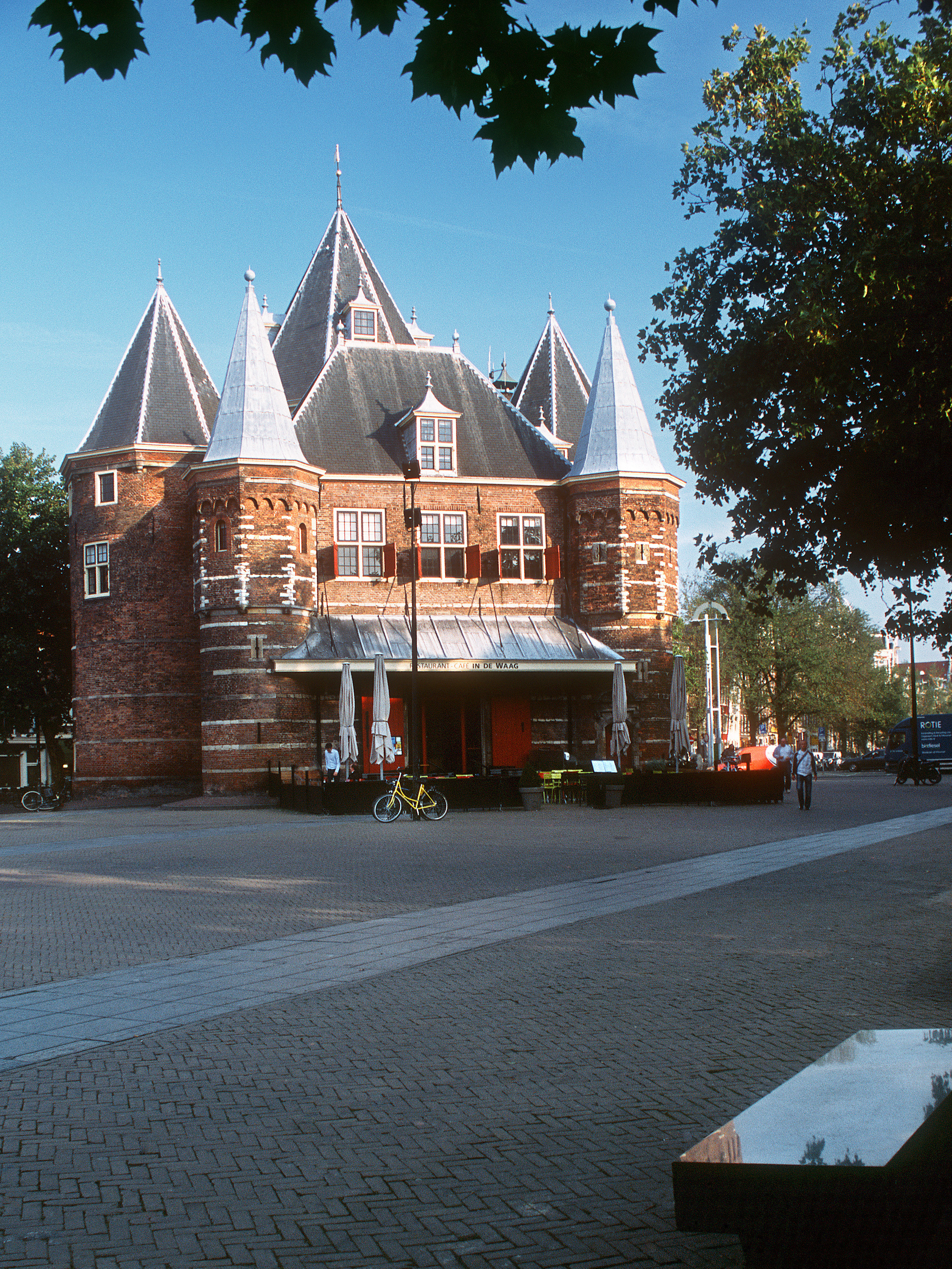Амстердам II. Фотограф Антон Денисенко: Портрет, Документалистика, Пейзаж. Москва