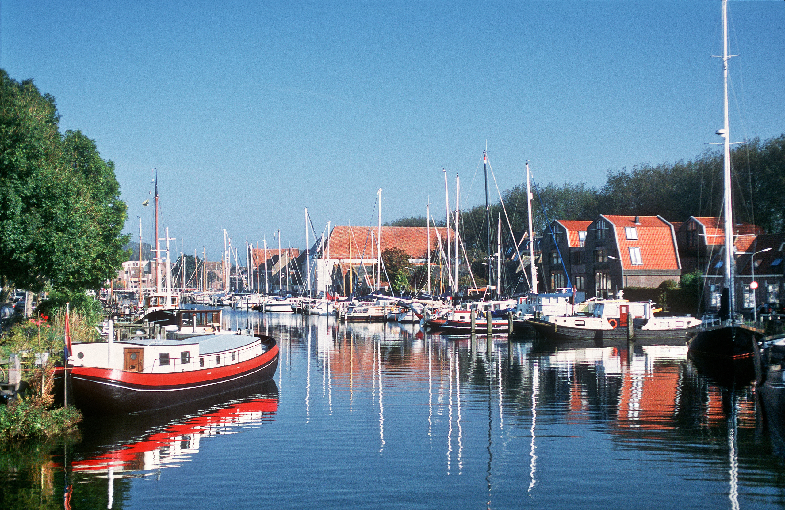 Энкхёйзен. Фотограф Антон Денисенко: Портрет, Документалистика, Пейзаж. Москва