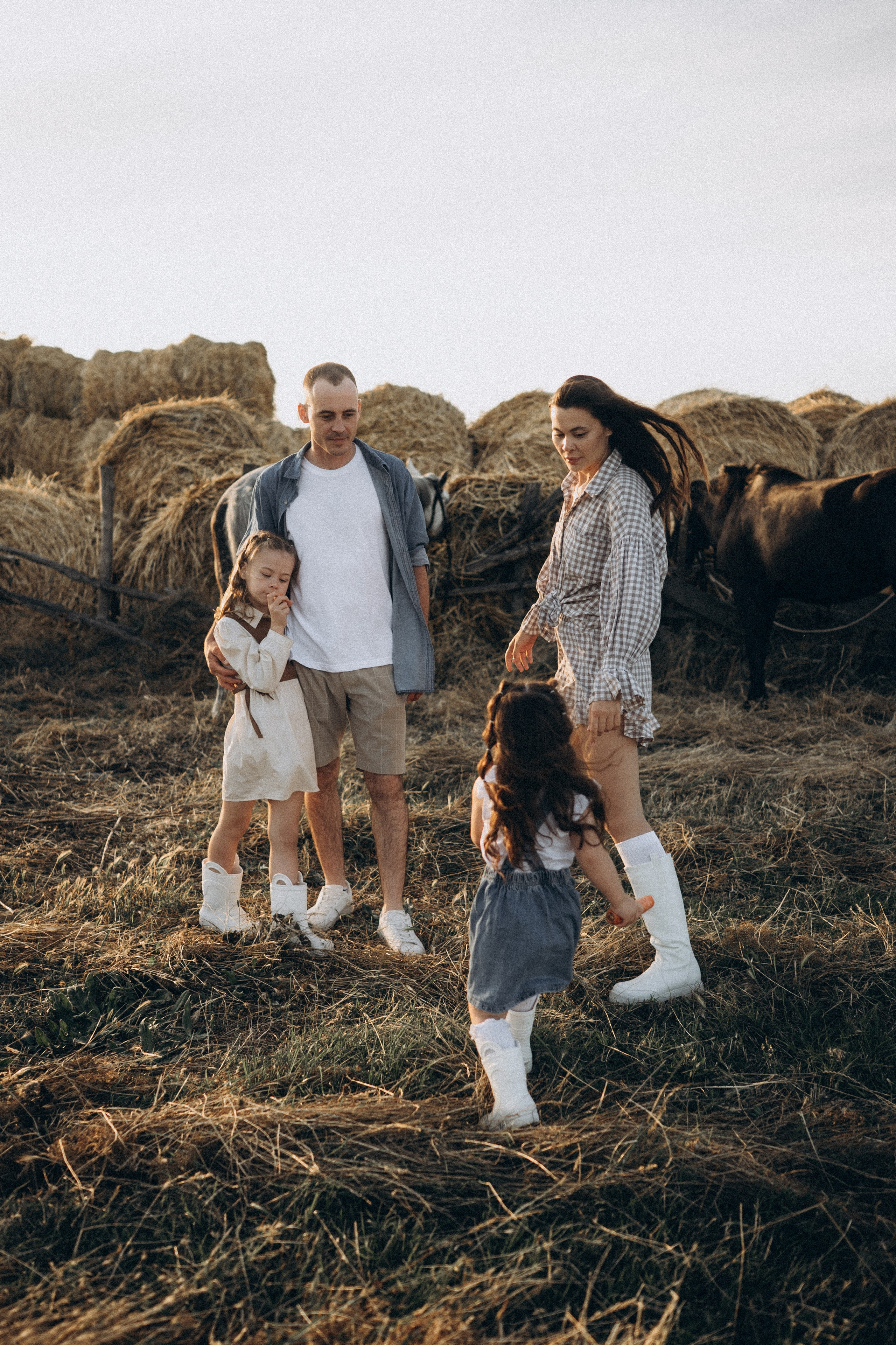 Артур, Алина, Алиса и Афина. Фотограф Горбенко Анна
