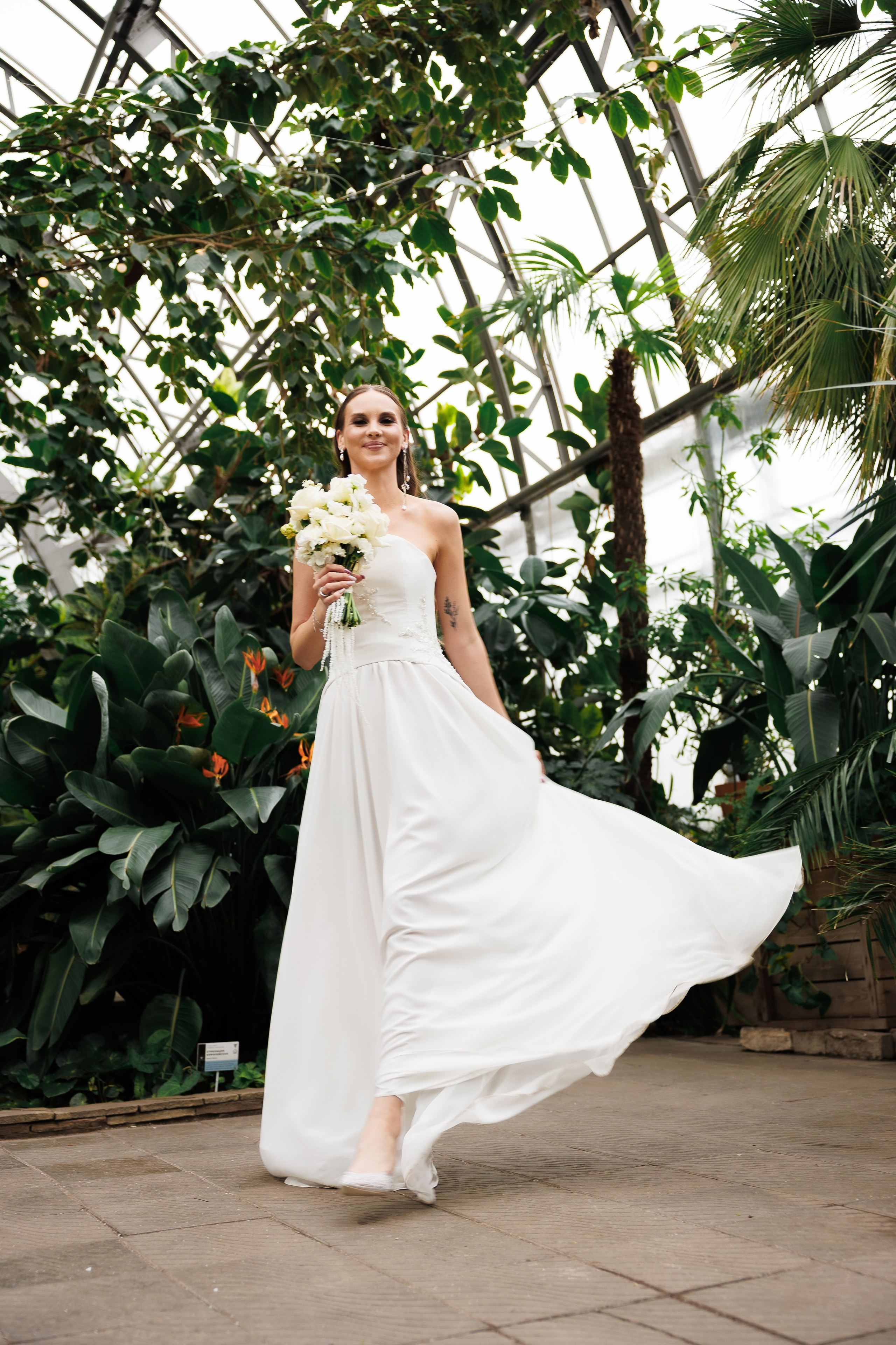 Свадебная прогулка в оранжерее. Питер. Свадебный и семейный фотограф в Москве Красинская Мария