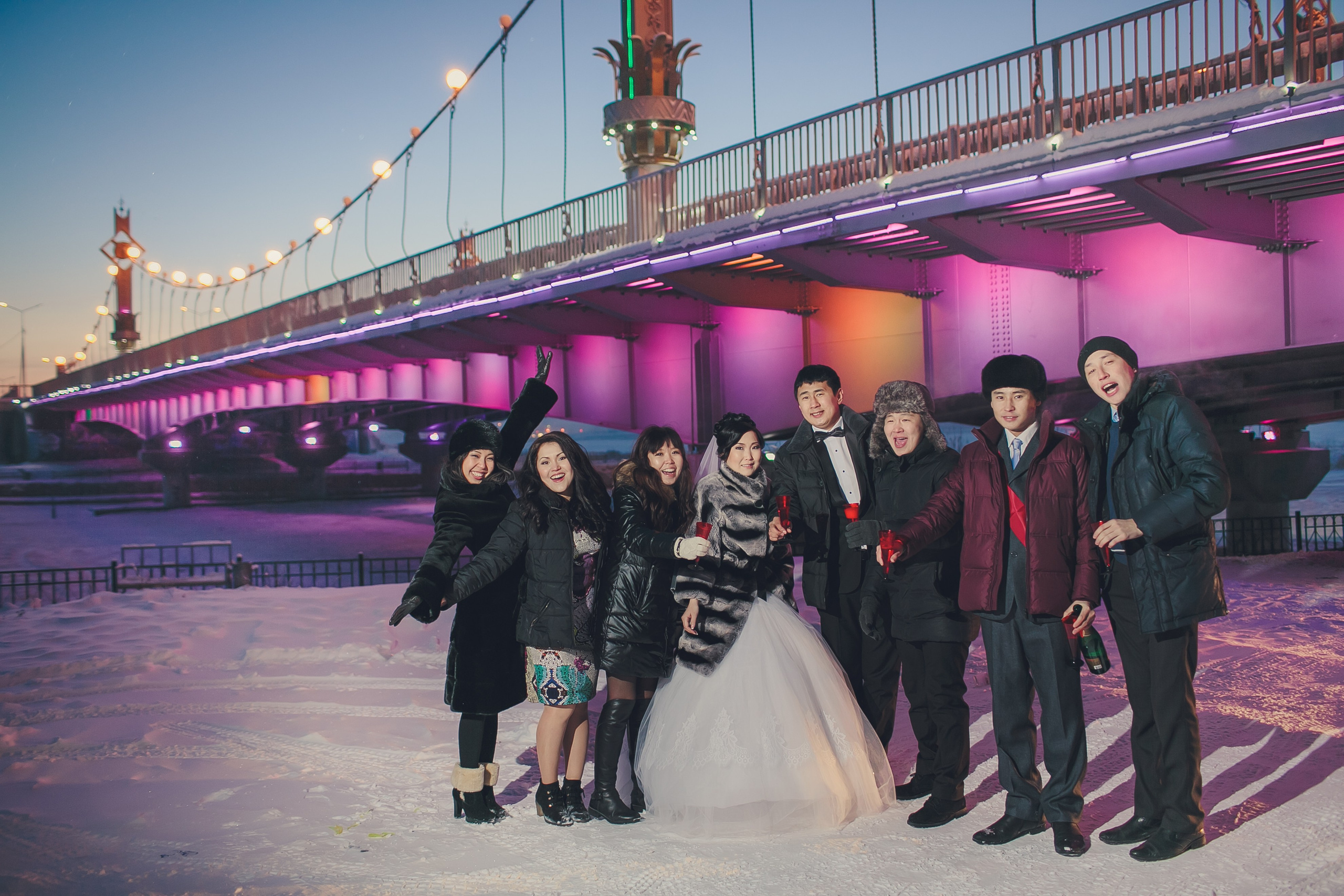 Зимнее свадебное фото. Фотограф Надежда Куин, Якутск