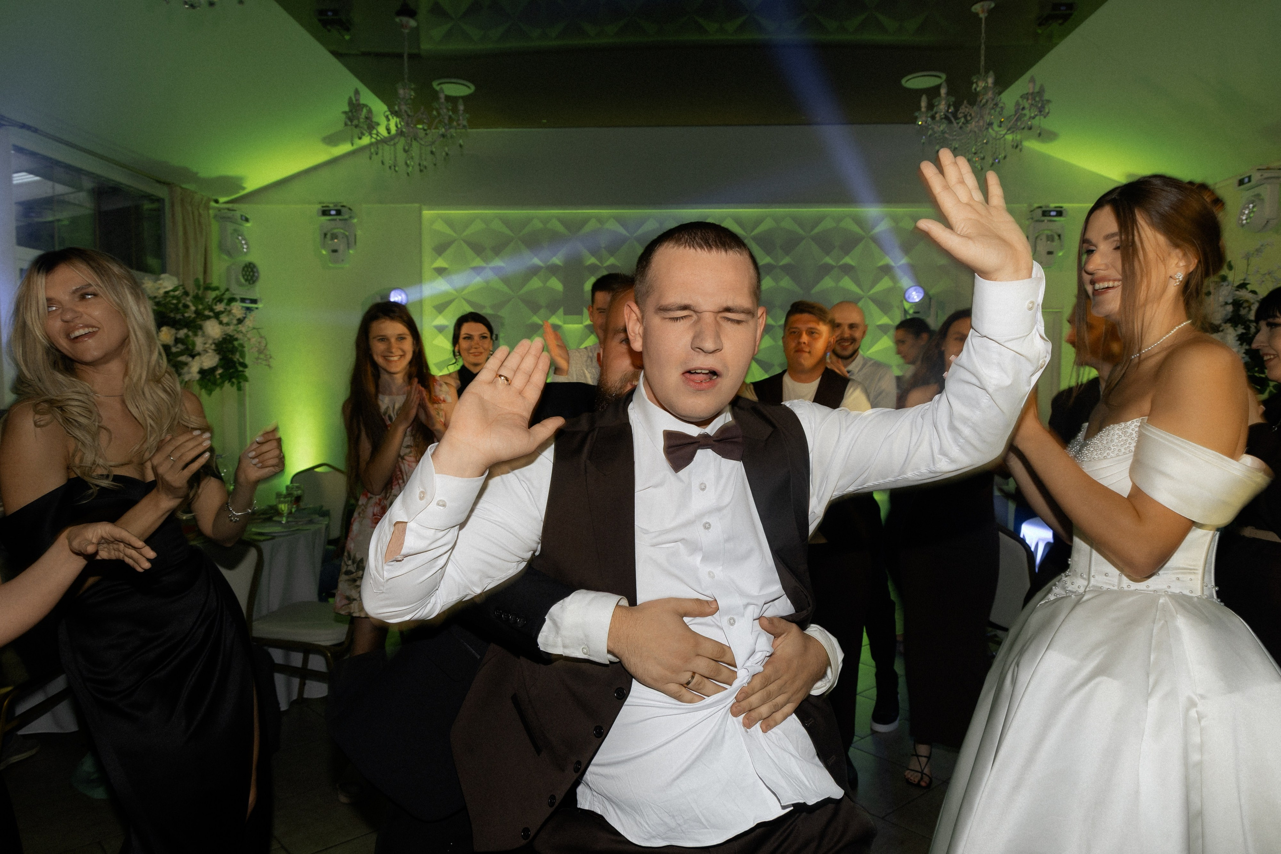 Свадебная фотосессия Анастасии и Игоря в Усадьбе Легенда. Свадебный фотограф в Минске/Беларуси Сергей Спиридонов