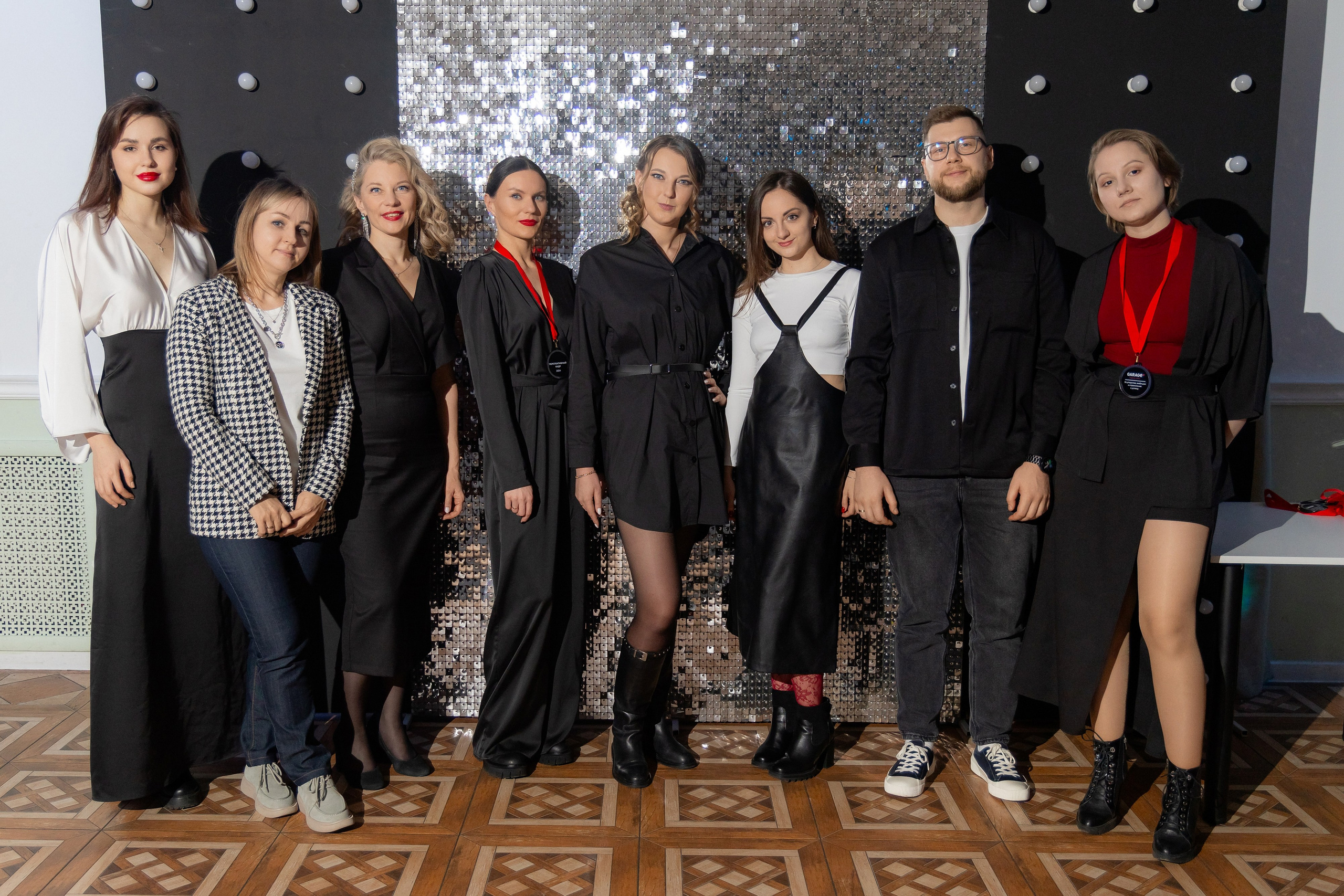 Корпоративная фотосъемка для кафе GARAGE | Новый год 2025 | Минск. Свадебный фотограф в Минске/Беларуси Сергей Спиридонов