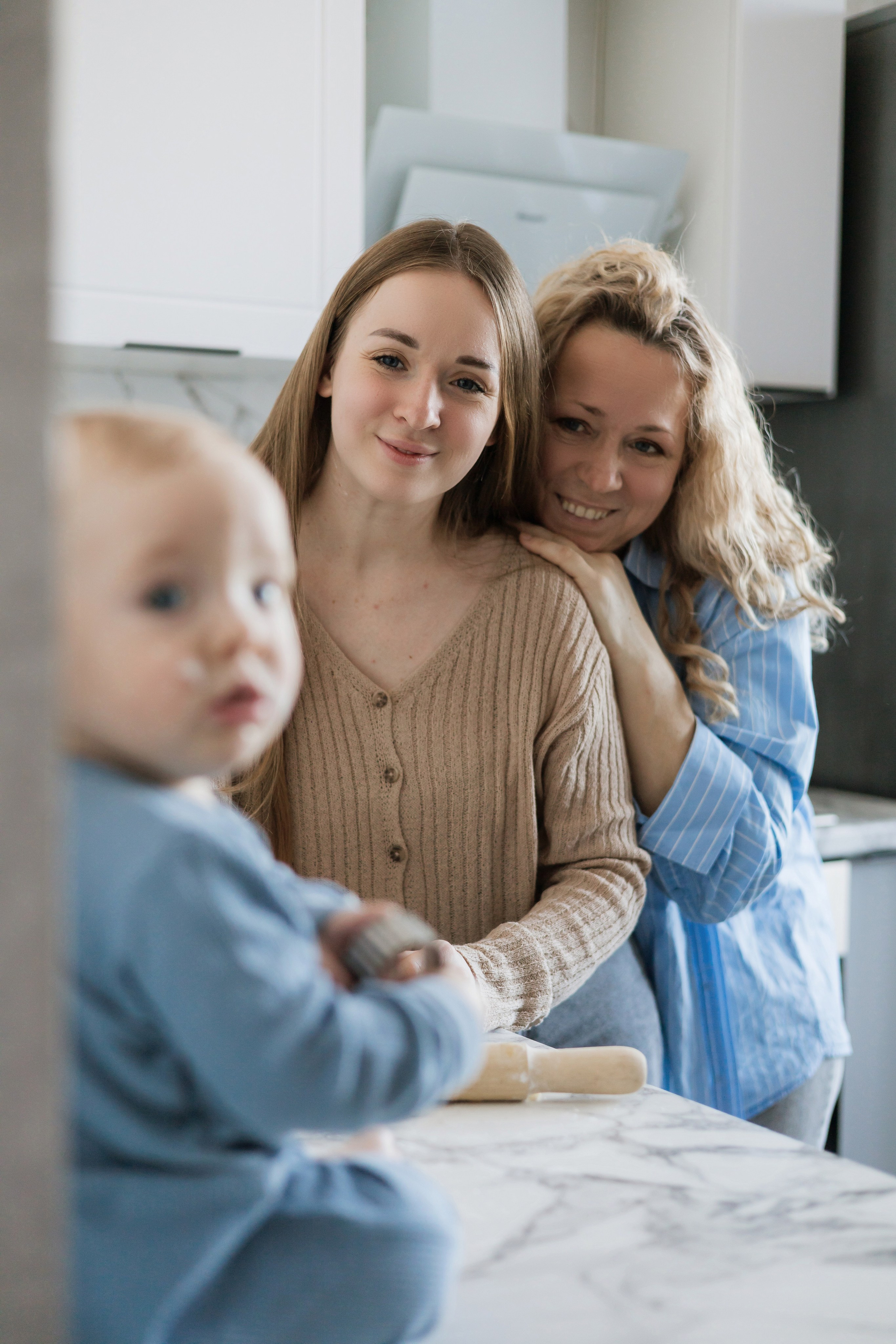 Тимоша с мамой и бабушкой. Фотограф в Кемерово Миллер Анна