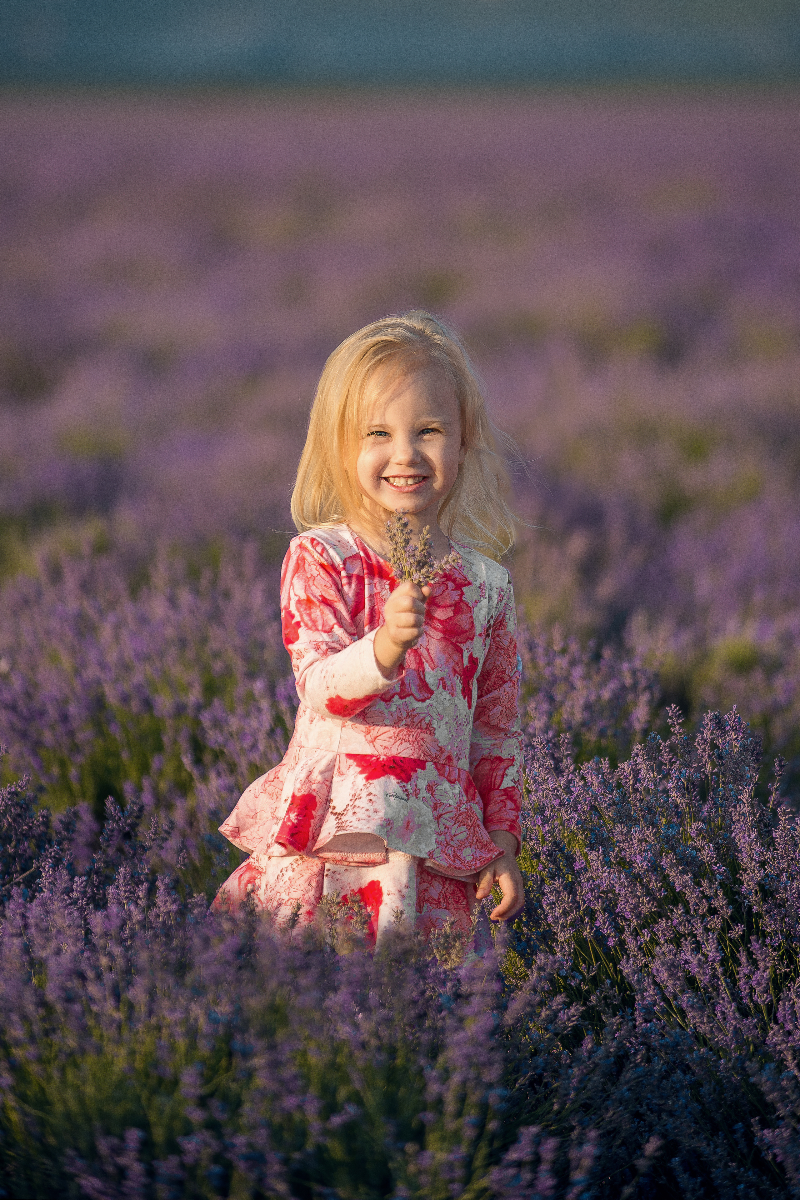 Семейная фотосессия в студии Севастополя. Фотограф в Крыму Погребняк Александра. Уточнить стоимость, условия и прочие нюансы можно на сайте в разделе "услуги и стоимость".