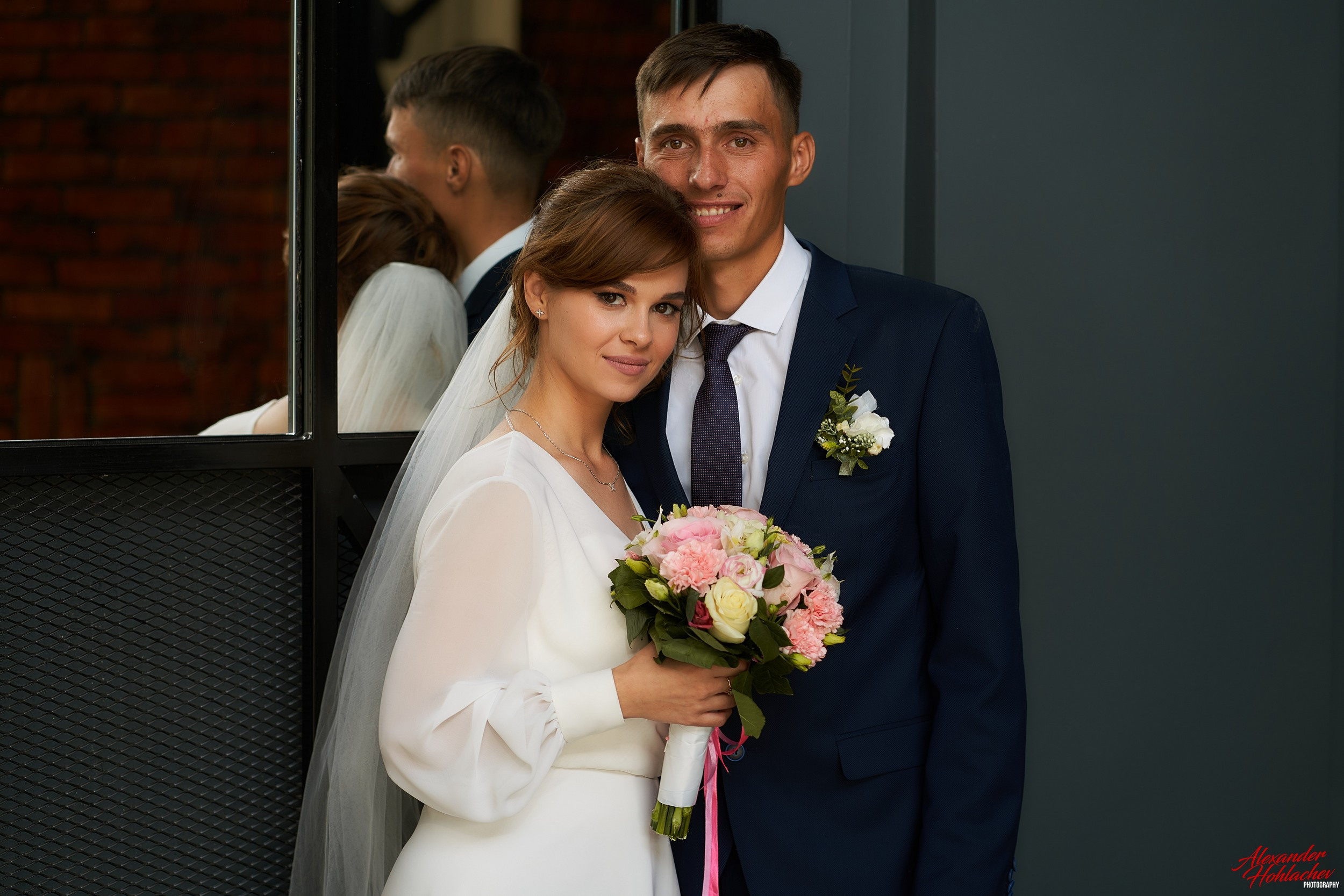 Свадебная прогулка в Уральске. Фотограф в Уральске Александр Хохлачёв | HOHLACHEV.COM