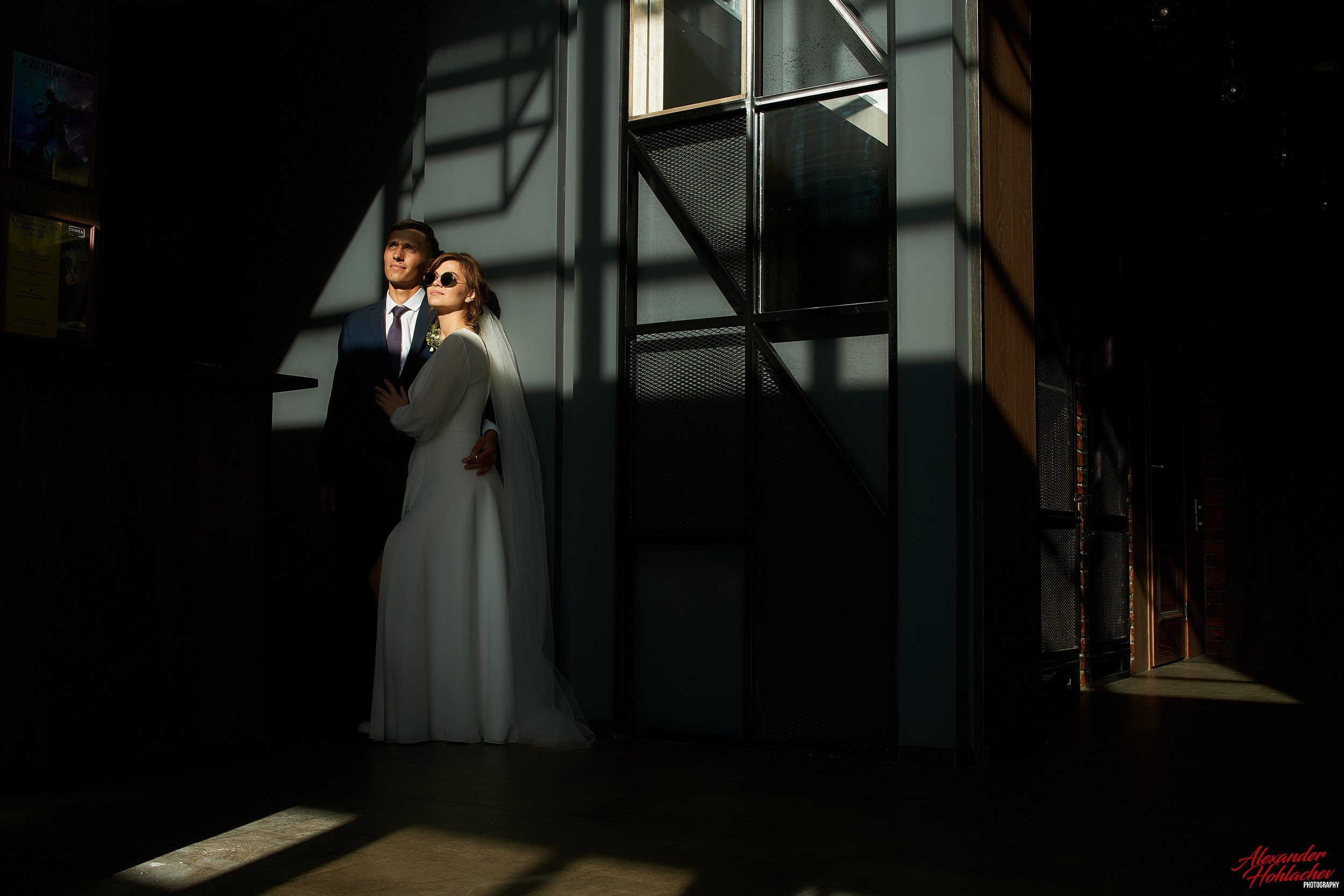 Свадебная прогулка в Уральске. Фотограф в Уральске Александр Хохлачёв | HOHLACHEV.COM