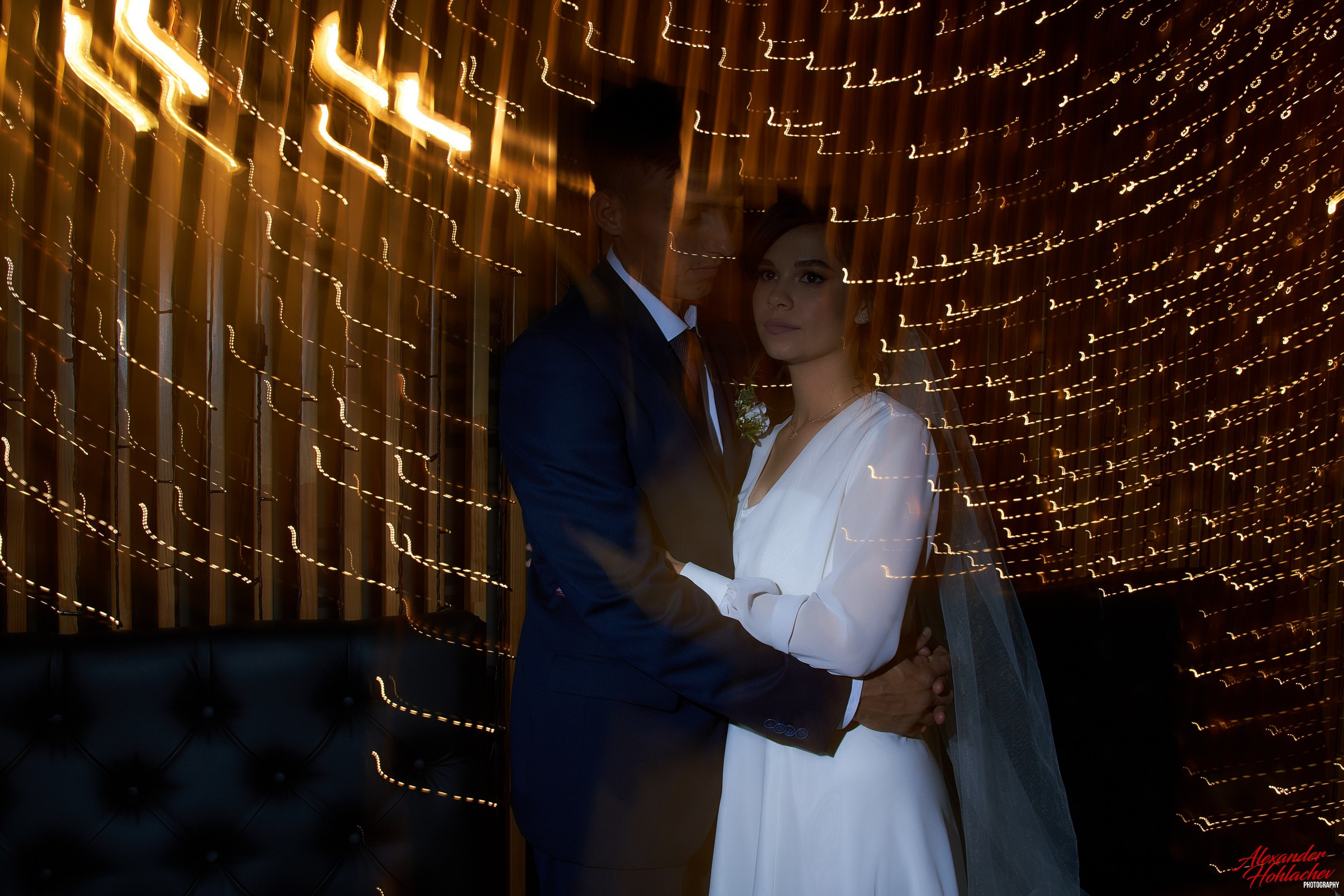 Свадебная прогулка в Уральске. Фотограф в Уральске Александр Хохлачёв | HOHLACHEV.COM