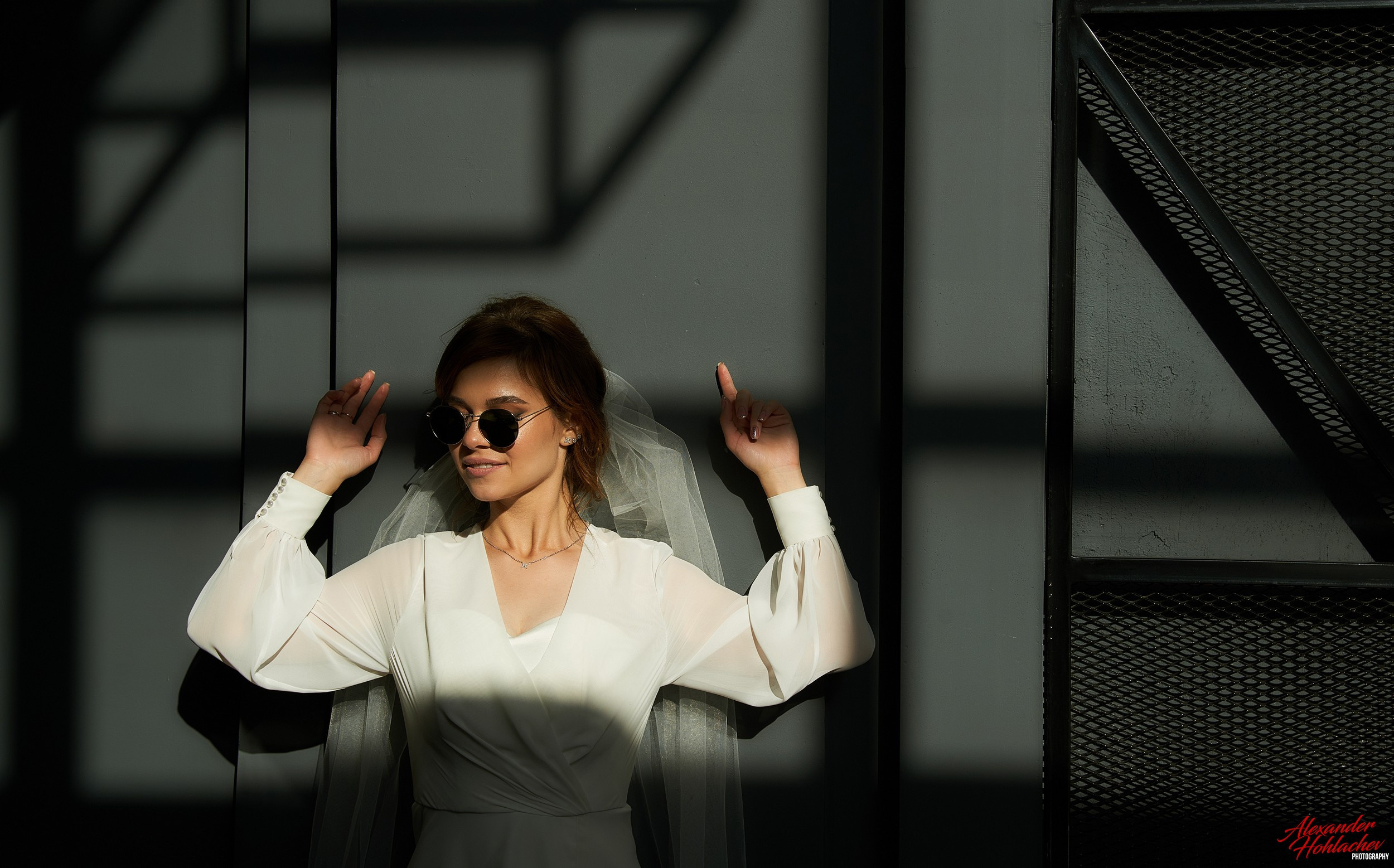 Свадебная прогулка в Уральске. Фотограф в Уральске Александр Хохлачёв | HOHLACHEV.COM