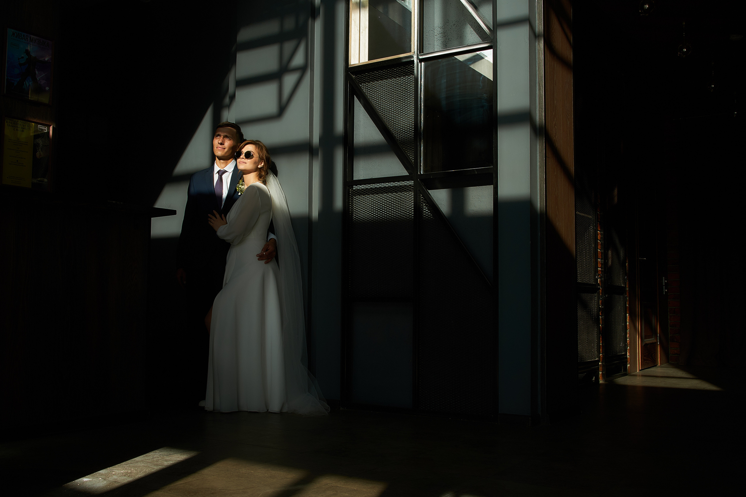 Свадебная прогулка в Уральске. Фотограф в Уральске Александр Хохлачёв | HOHLACHEV.COM