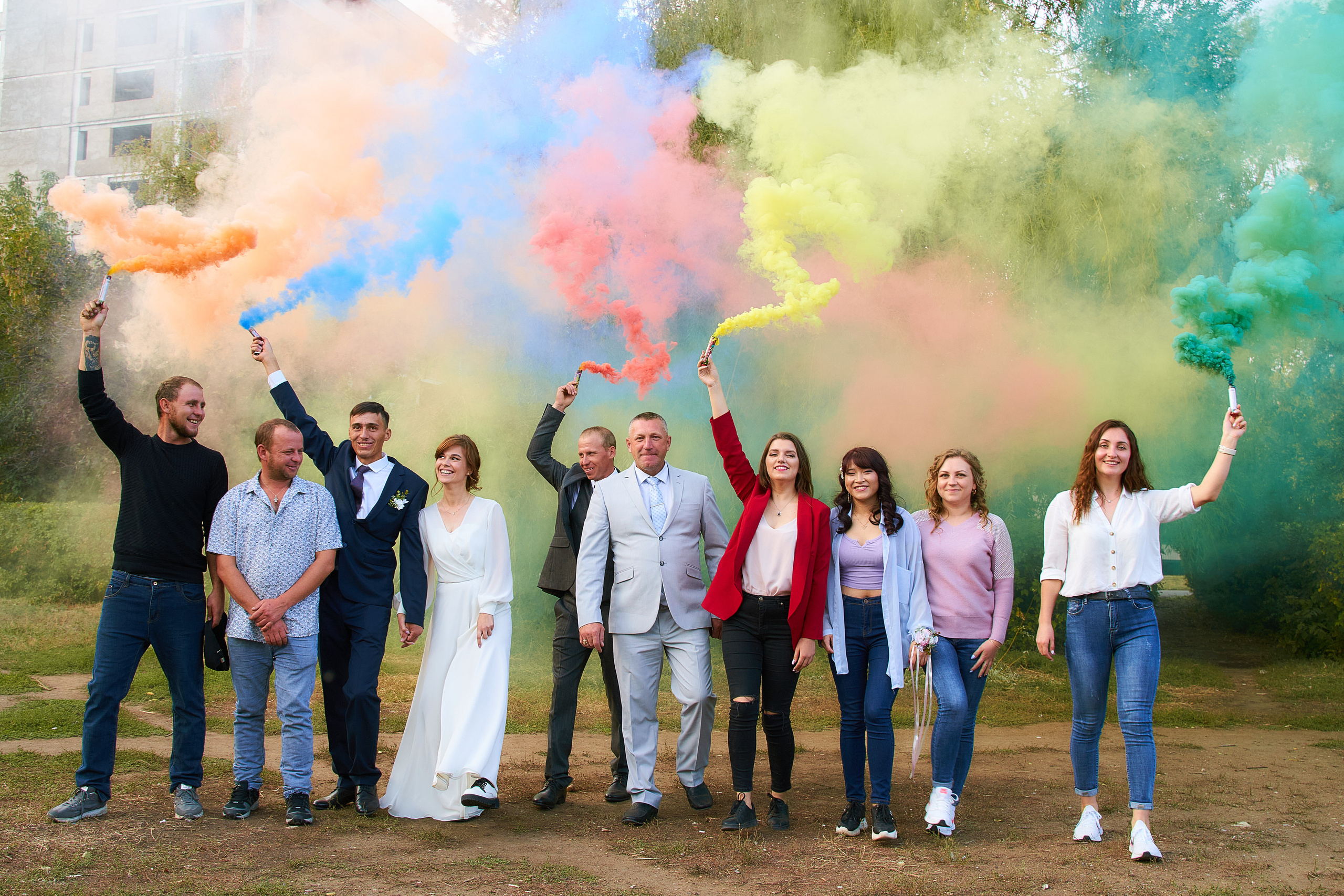 Свадебная прогулка в Уральске. Фотограф в Уральске Александр Хохлачёв | HOHLACHEV.COM